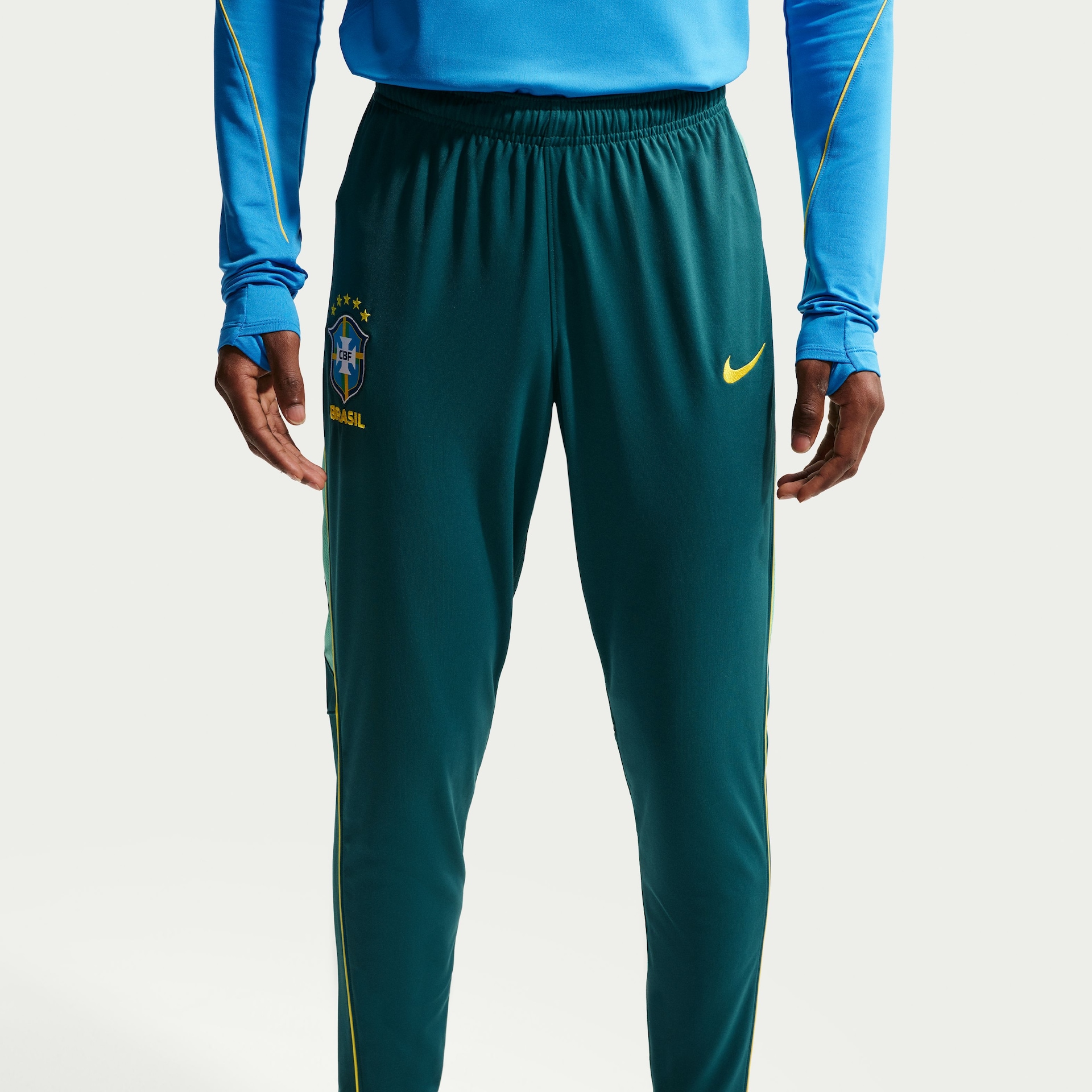 Calça Brasil Dri-FIT Nike Academy Pro Masculina - Foto 1
