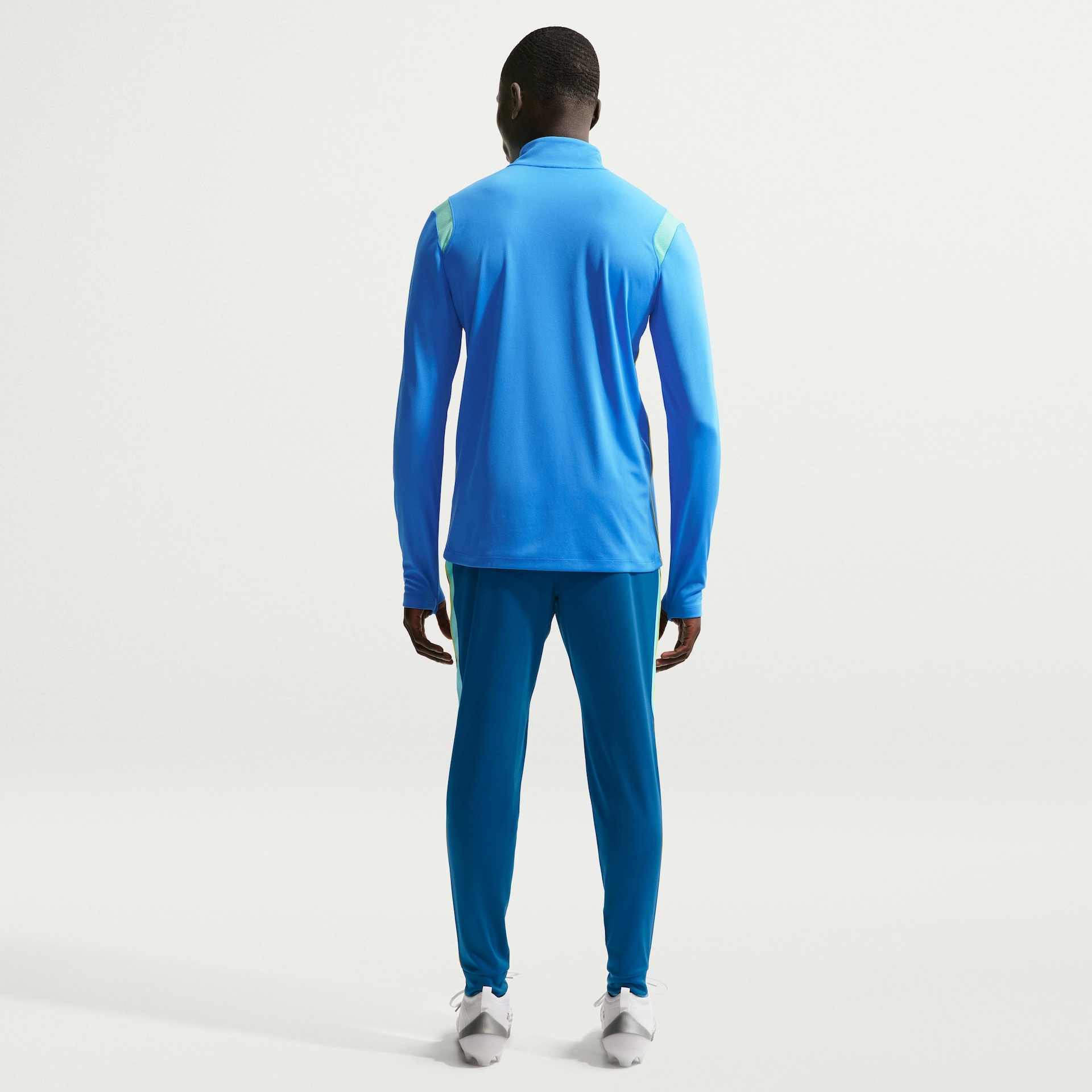 Camiseta Brasil Nike Manga Longa Academy Pro Masculina - Foto 5