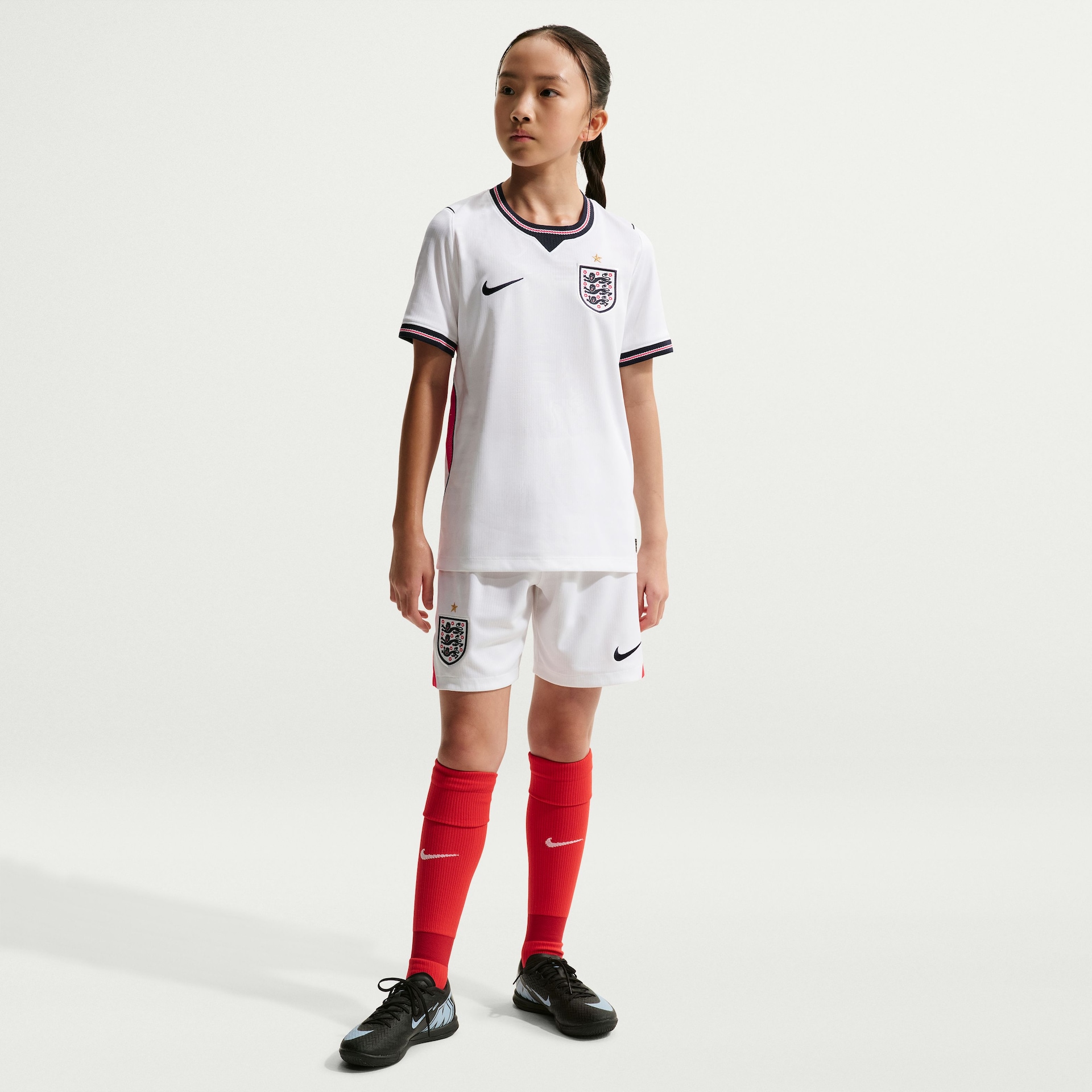Camisa Inglaterra Nike I 2026/27 Torcedor Pro Infantil - Foto 9