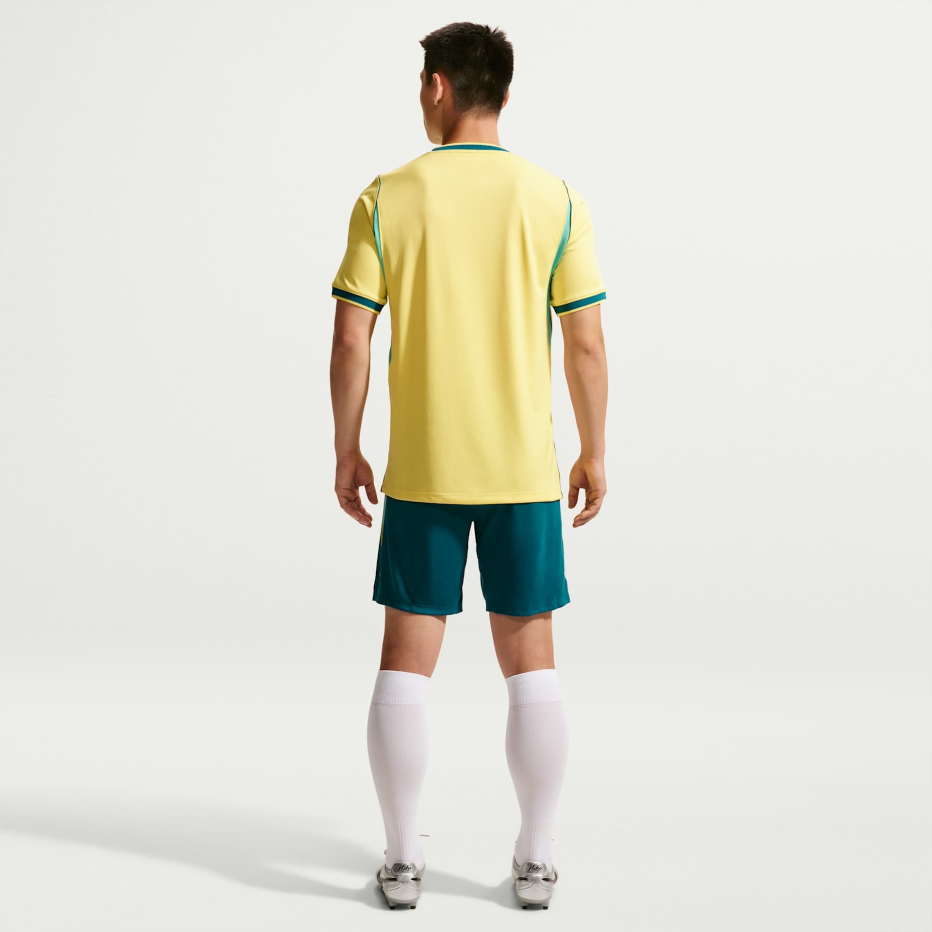 Shorts Brasil Dri-FIT Nike Academy Pro Masculino - Foto 5