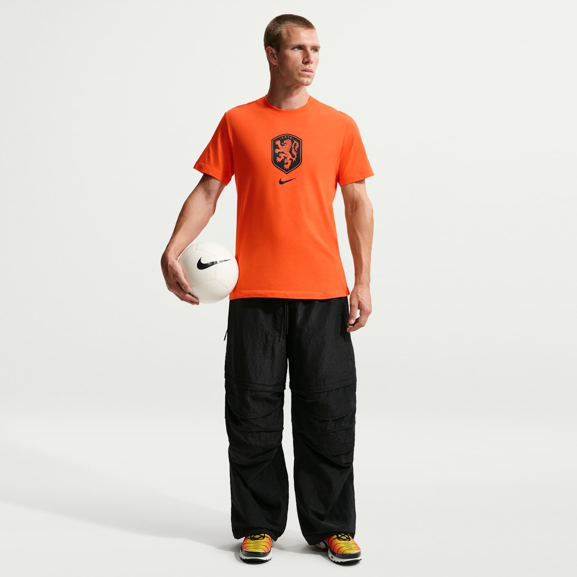 Camiseta Holanda Nike Crest Masculina - Foto 4