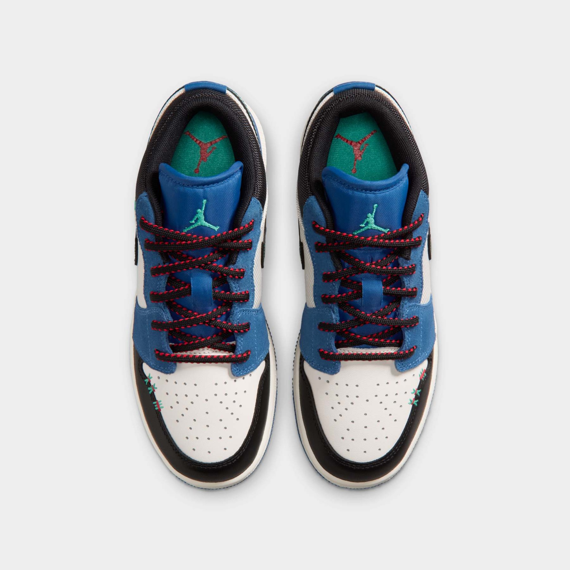 Tênis Air Jordan 1 Low SE Infantil - Foto 4