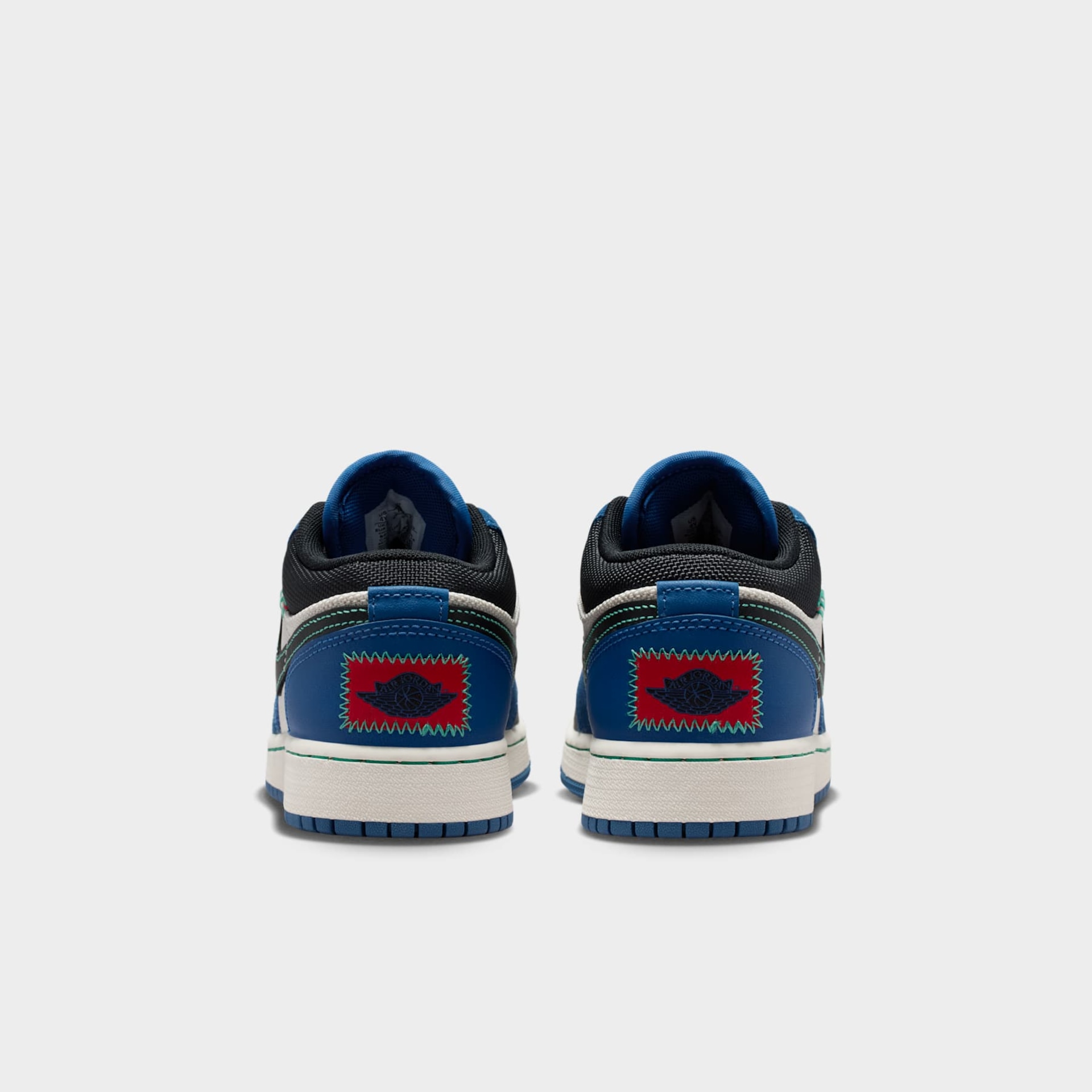 Tênis Air Jordan 1 Low SE Infantil - Foto 6
