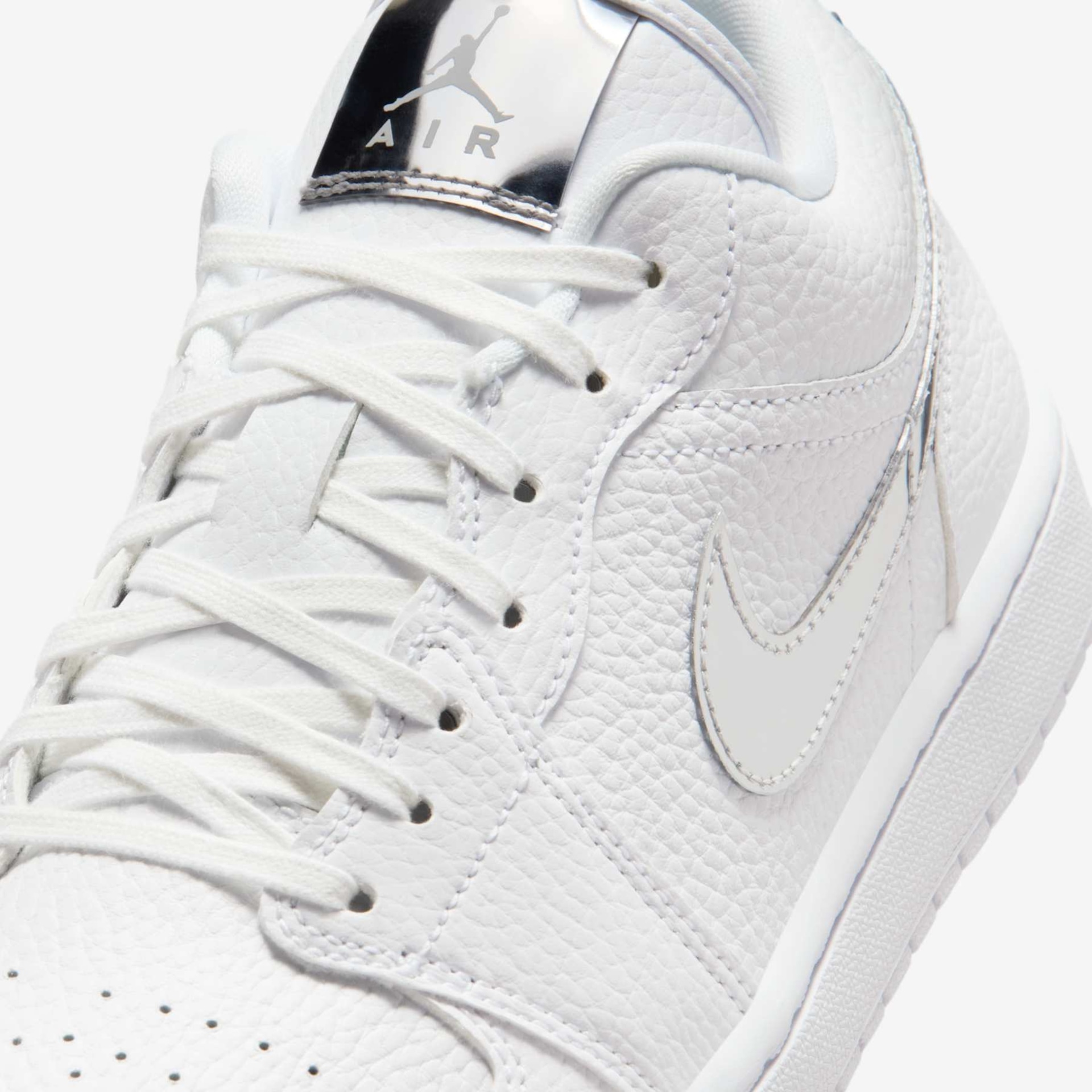 Tênis Air Jordan 1 Low SE Feminino - Foto 7