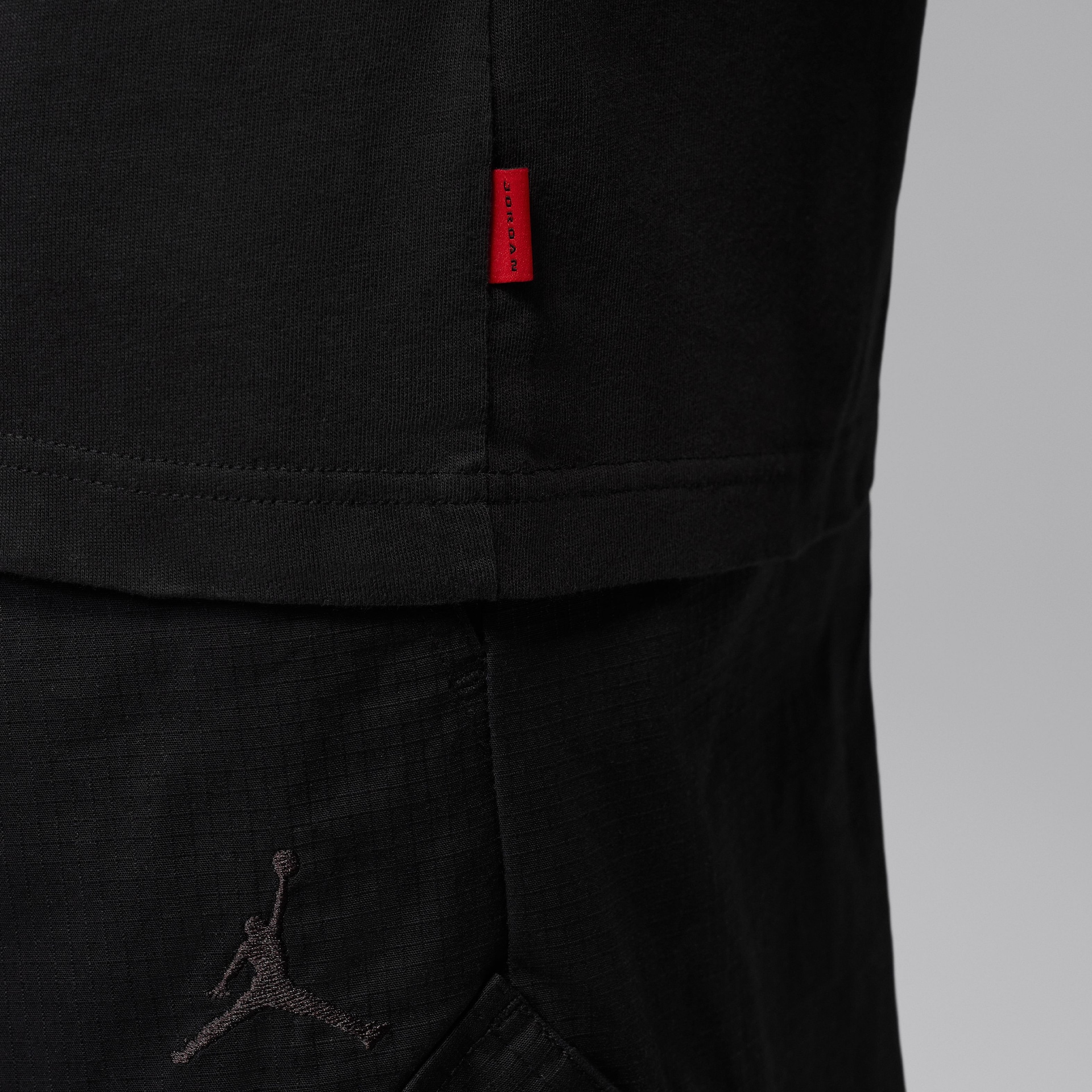 Camiseta Jordan Brooklyn Essentials Swoosh 85 Masculina - Foto 5