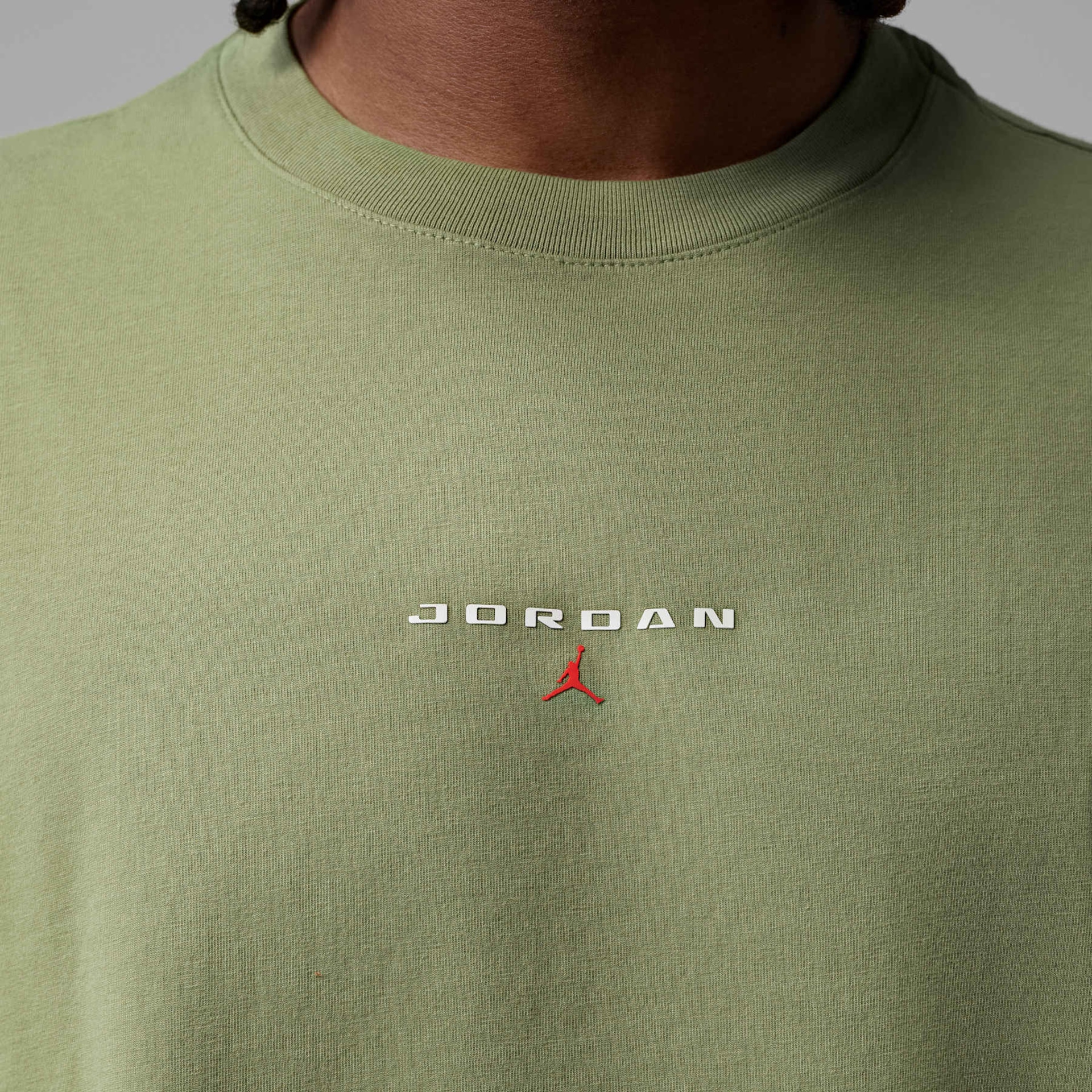 Camiseta Jordan Flight Essentials 96 Oversized Pocket Masculina - Foto 4