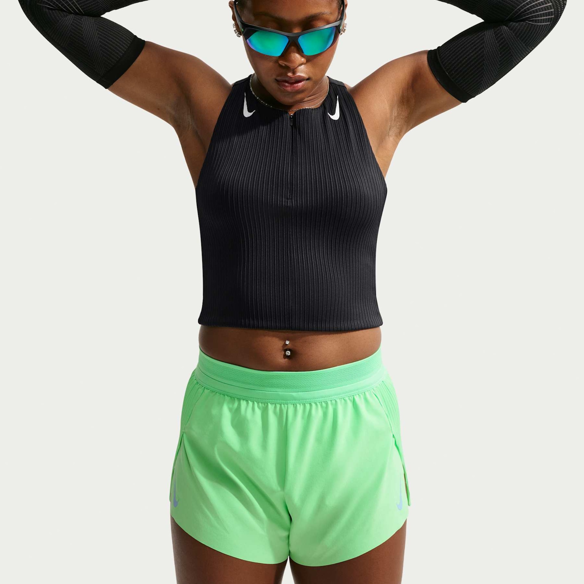 Top Cropped Dri-FIT ADV Nike Aeroswift Feminino - Foto 1
