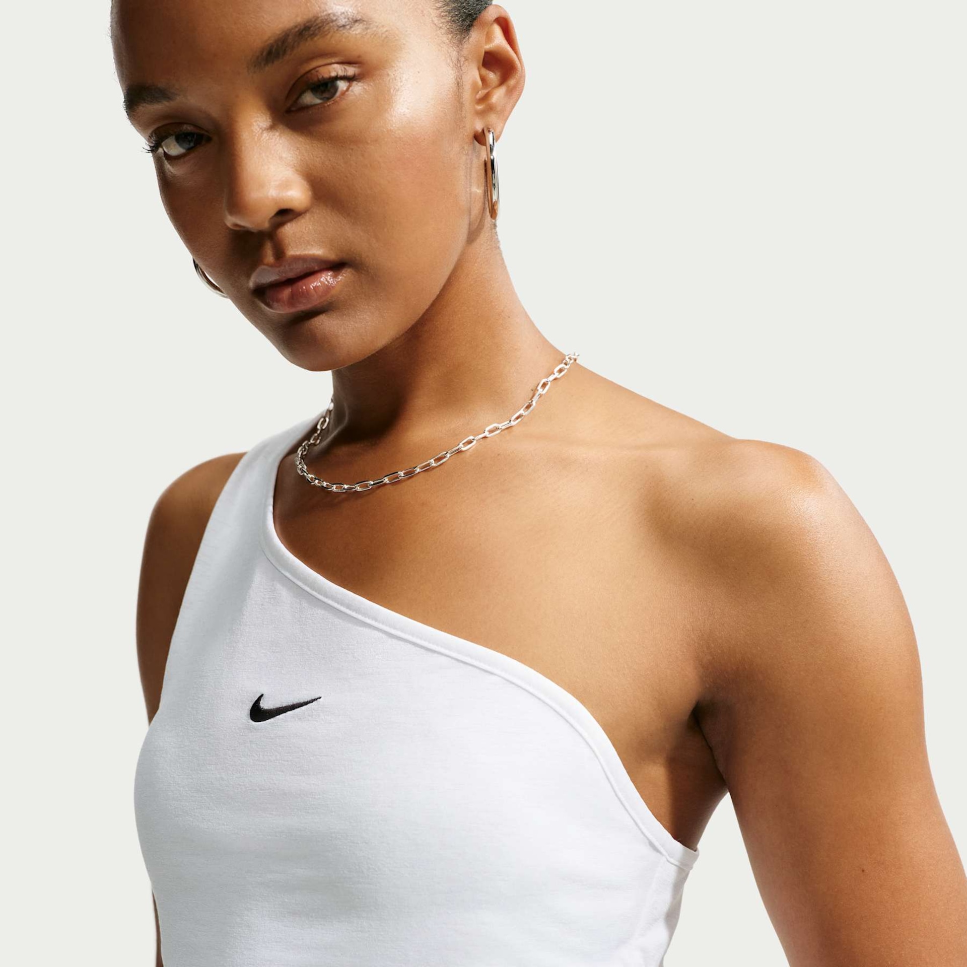 Imagem principal de Regata Nike Assym One Shoulder Feminina