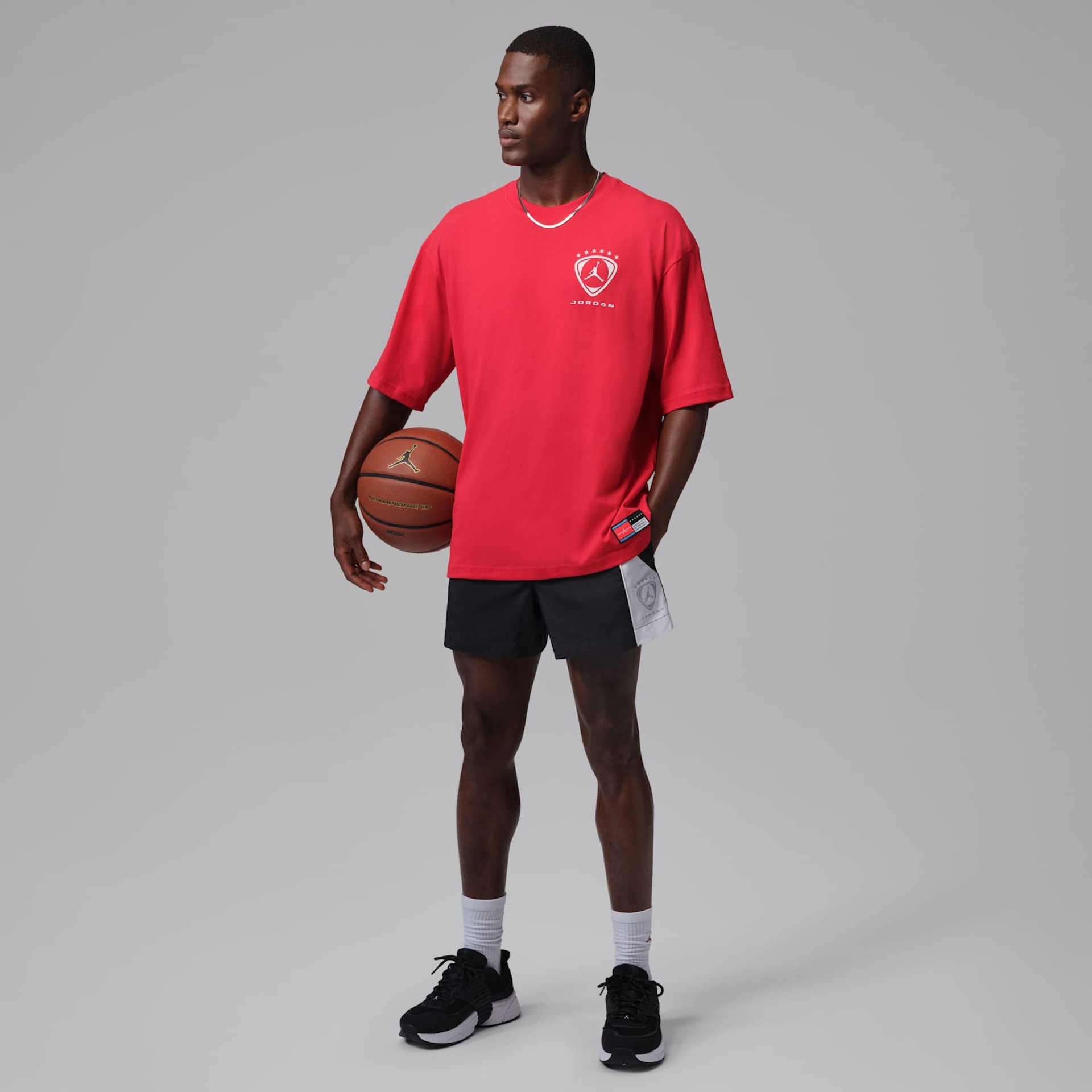 Camiseta Jordan Brooklyn Fleece Oversized Graphic Masculina - Foto 7