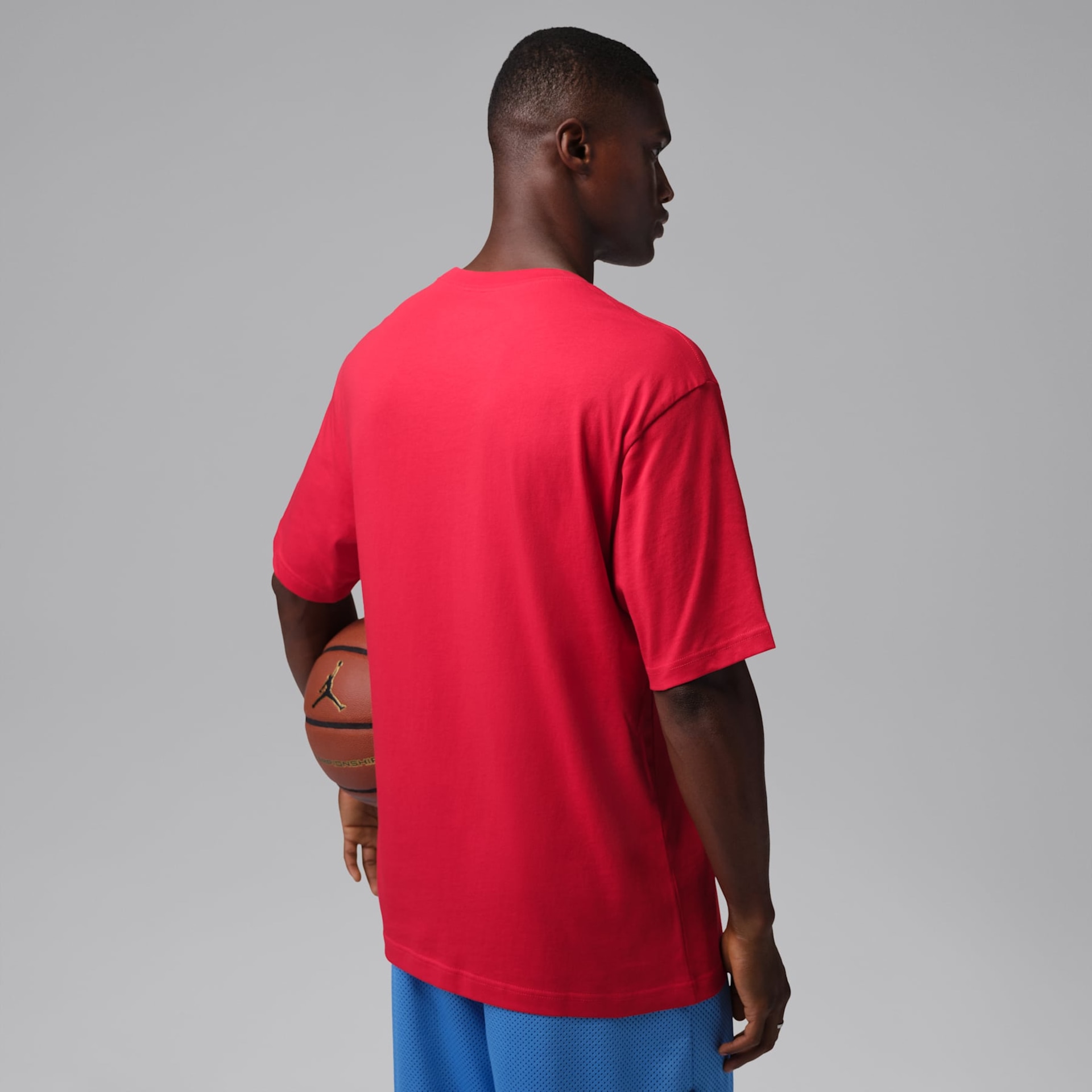 Camiseta Jordan Brooklyn Fleece Labor Graphic Masculina - Foto 2