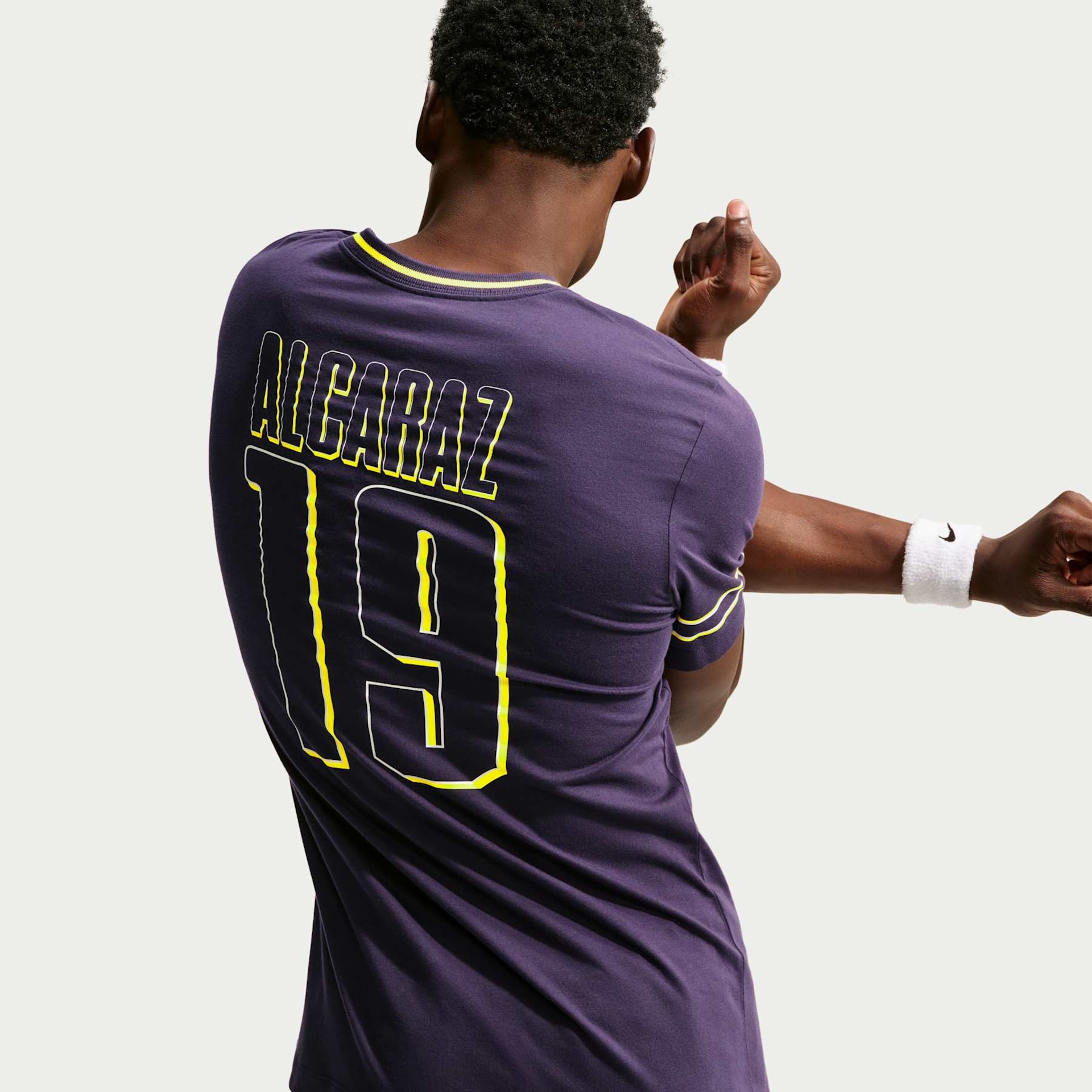 Camiseta Carlos Alcaraz Dri-FIT Nike Court Masculina - Foto 2