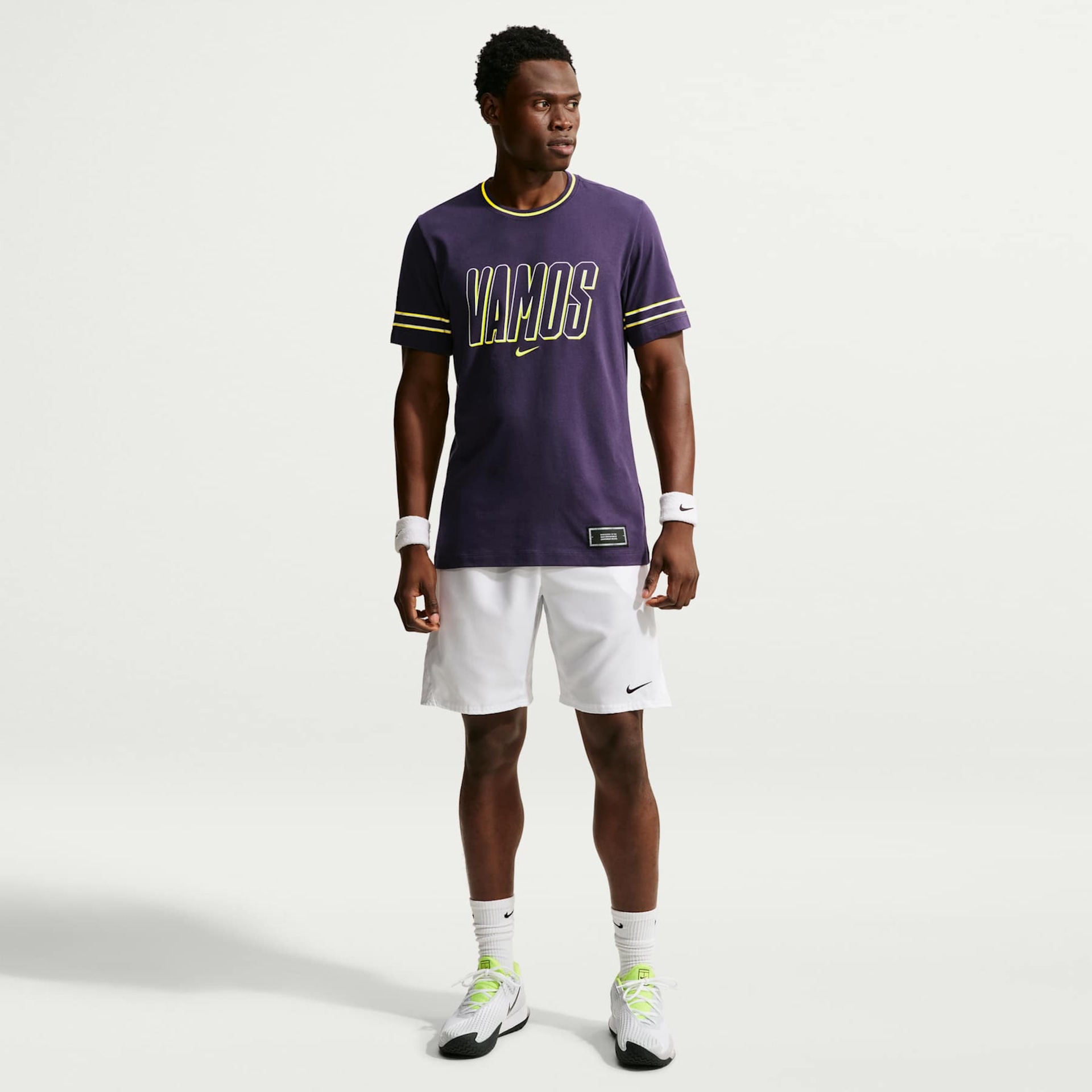 Camiseta Carlos Alcaraz Dri-FIT Nike Court Masculina - Foto 4