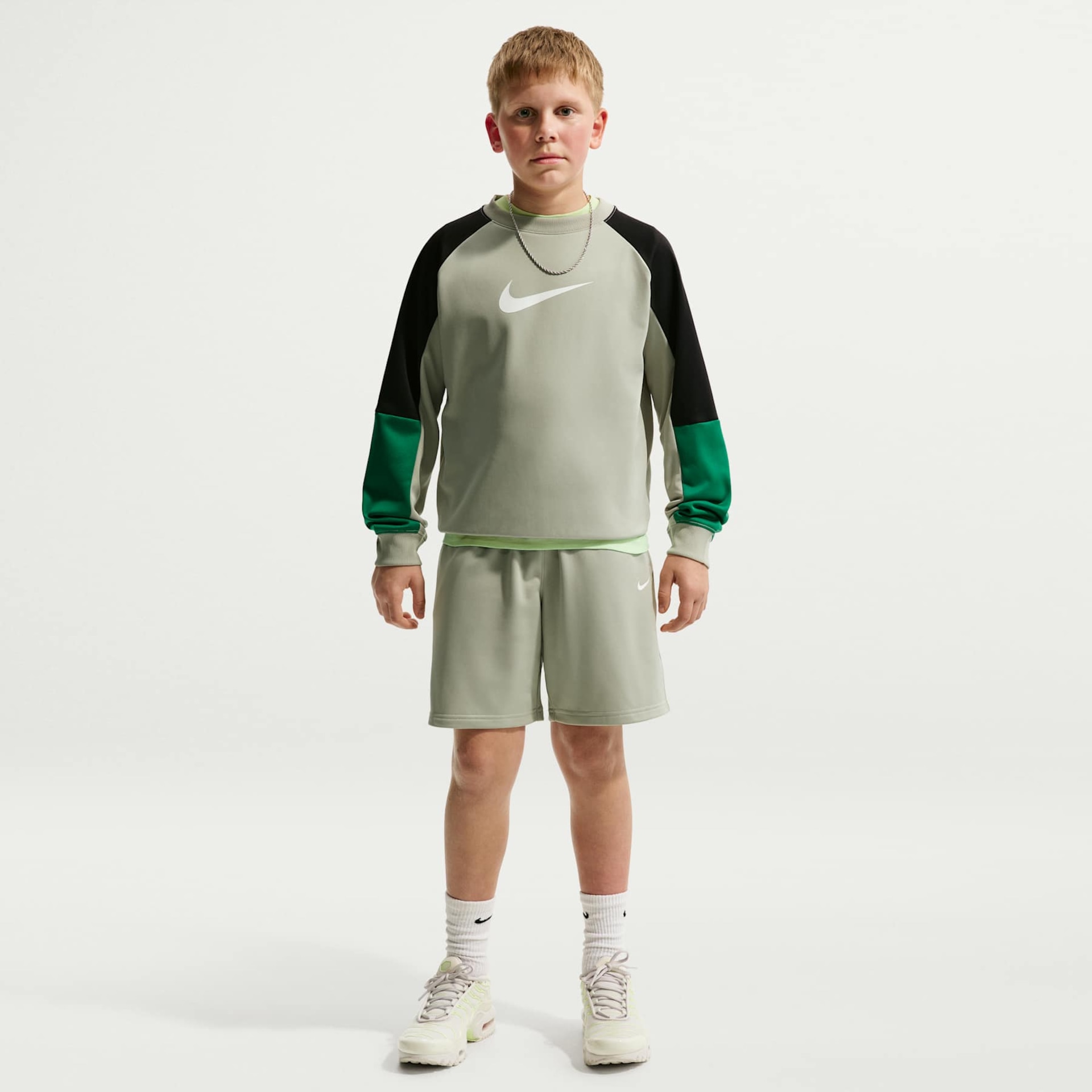 Imagem principal de Conjunto Nike Sportswear Crew Infantil