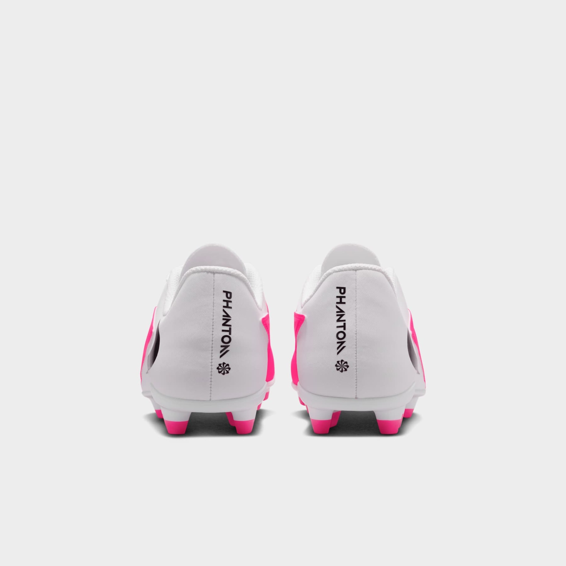 Chuteira Campo Nike Phantom 6 Club Low Infantil - Foto 6