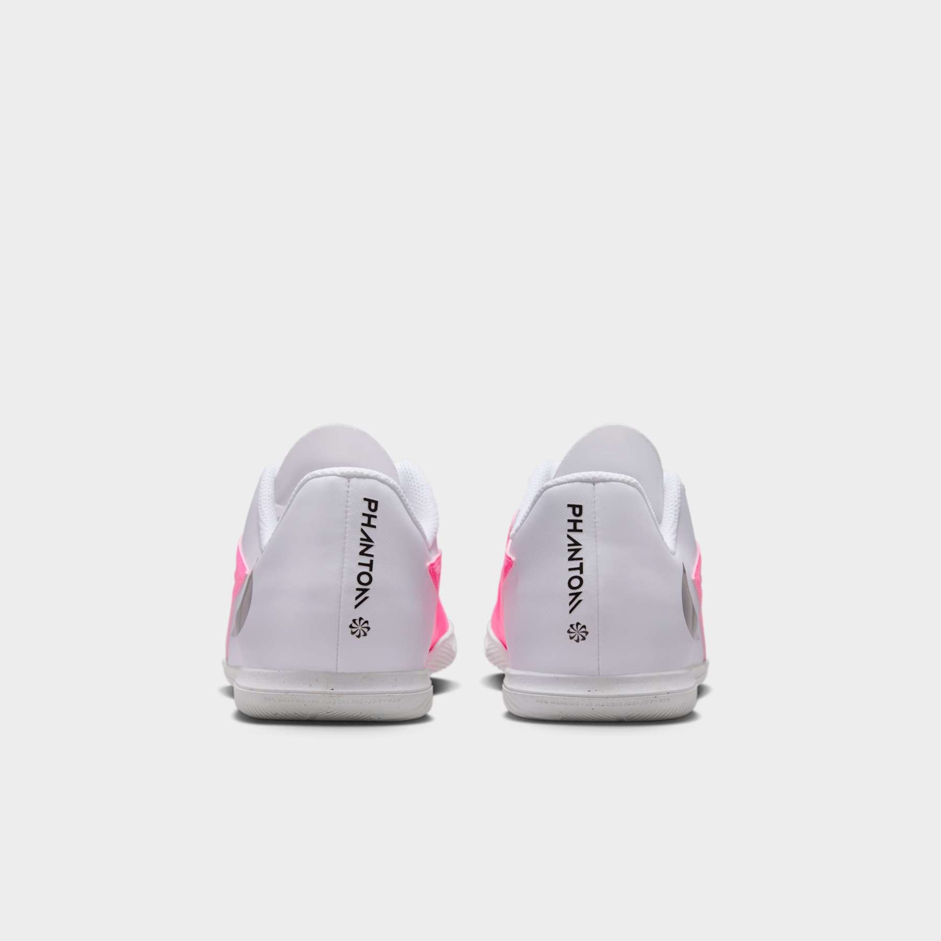 Chuteira Futsal Nike Phantom 6 Club Low Infantil - Foto 6
