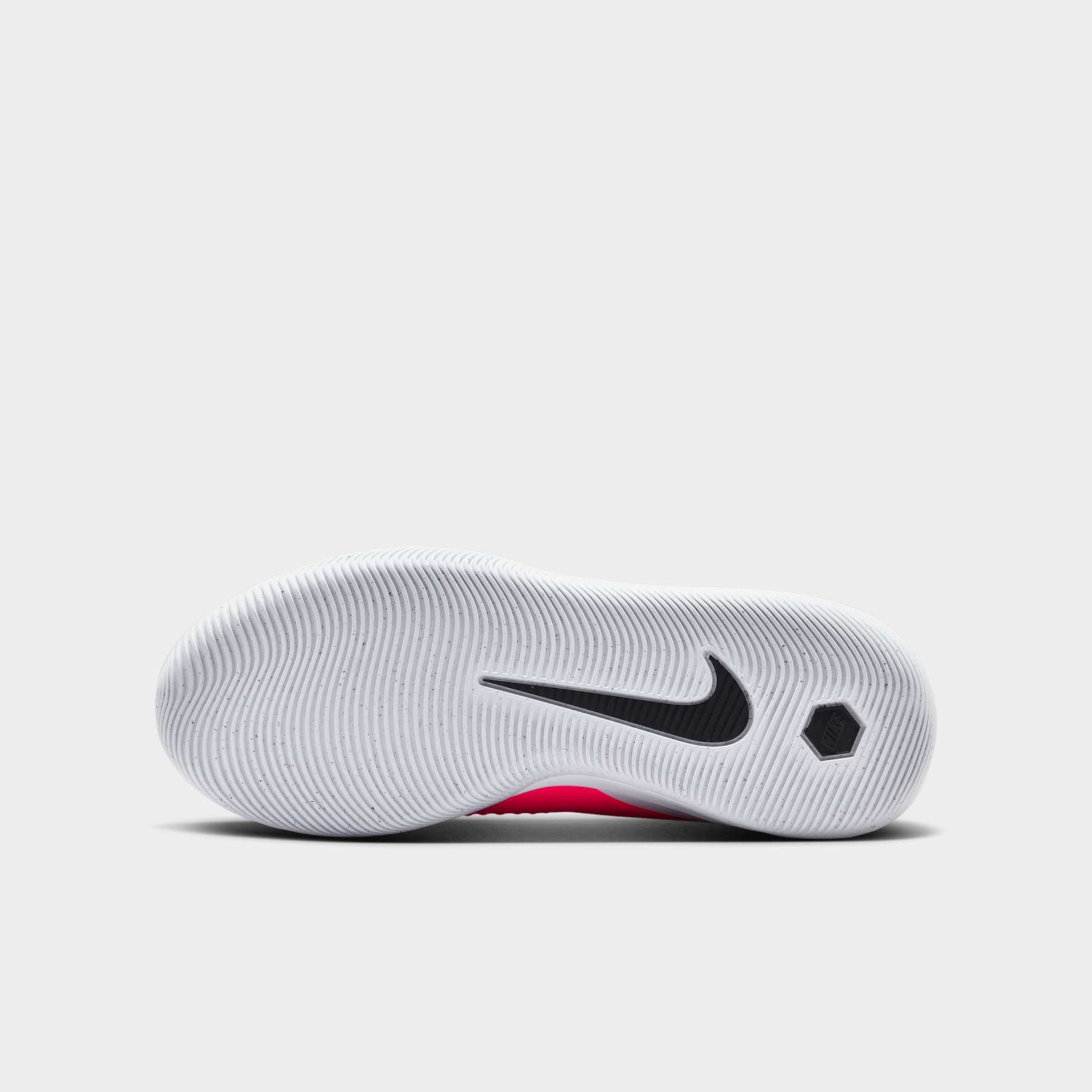Chuteira Futsal Nike Phantom 6 Academy Low Infantil - Foto 2