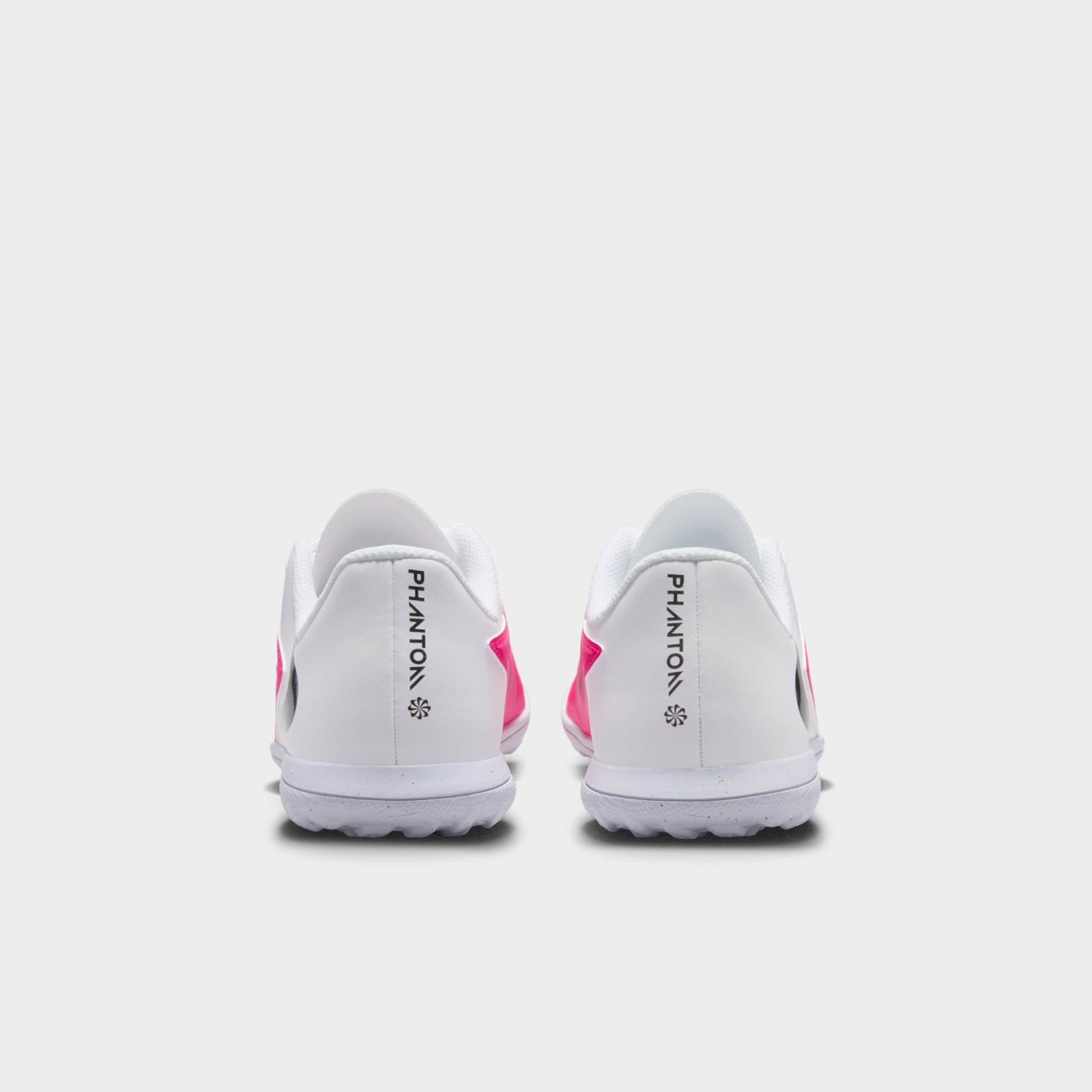 Chuteira Society Nike Phantom 6 Club Low Infantil - Foto 6