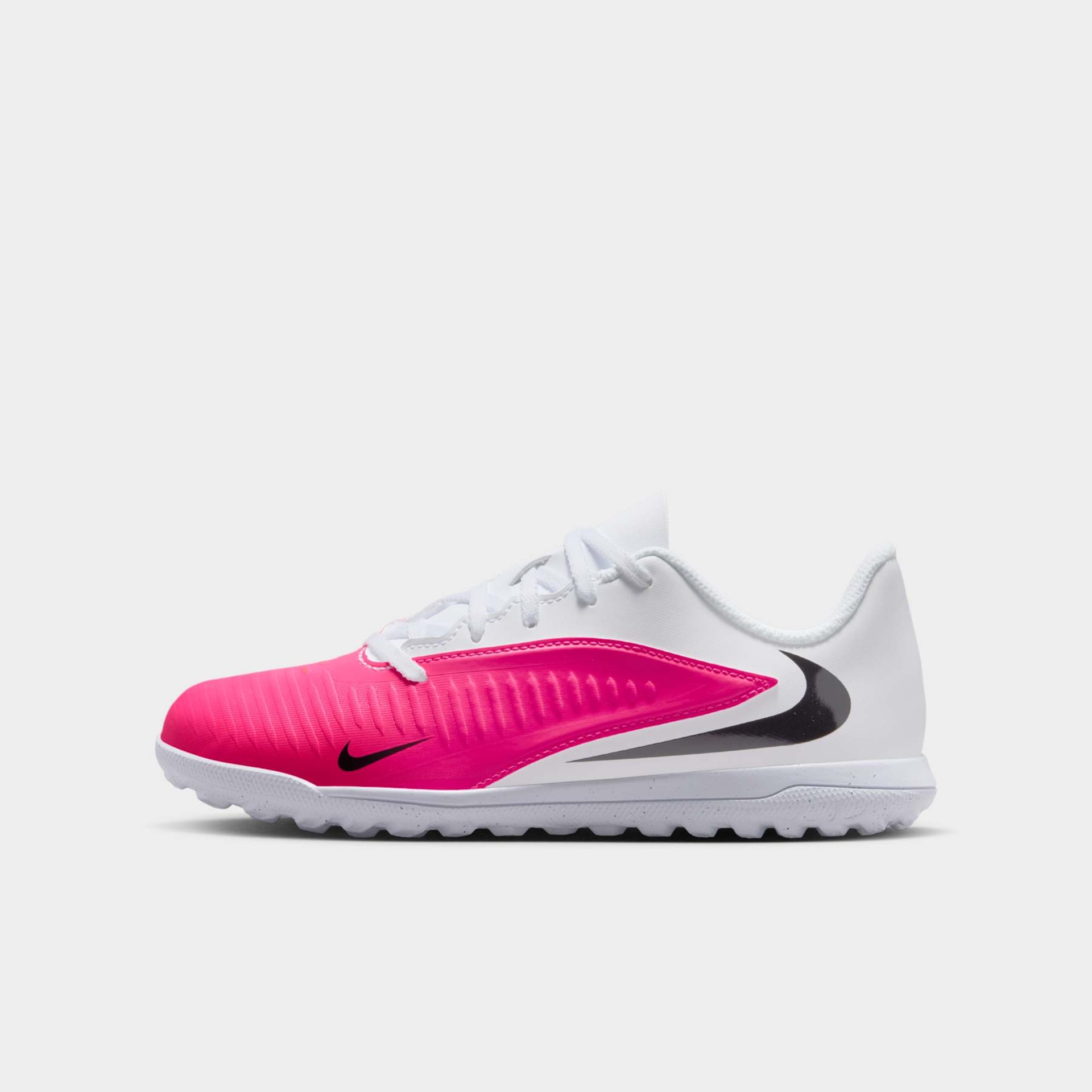 Chuteira Society Nike Phantom 6 Club Low Infantil - Foto 1