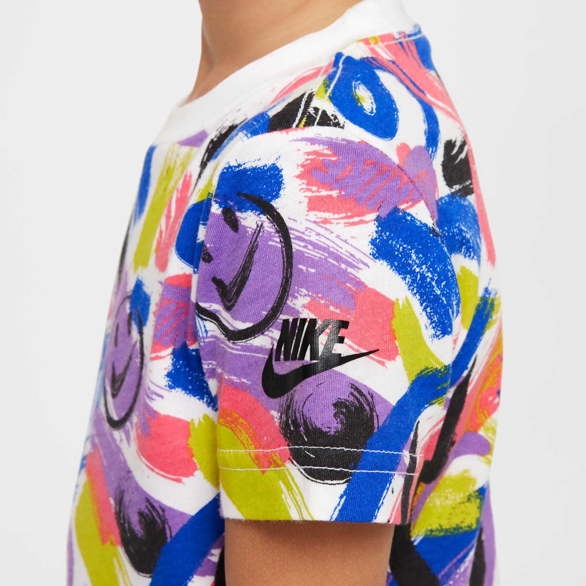 Camiseta Nike Express Yourself Infantil - Foto 4