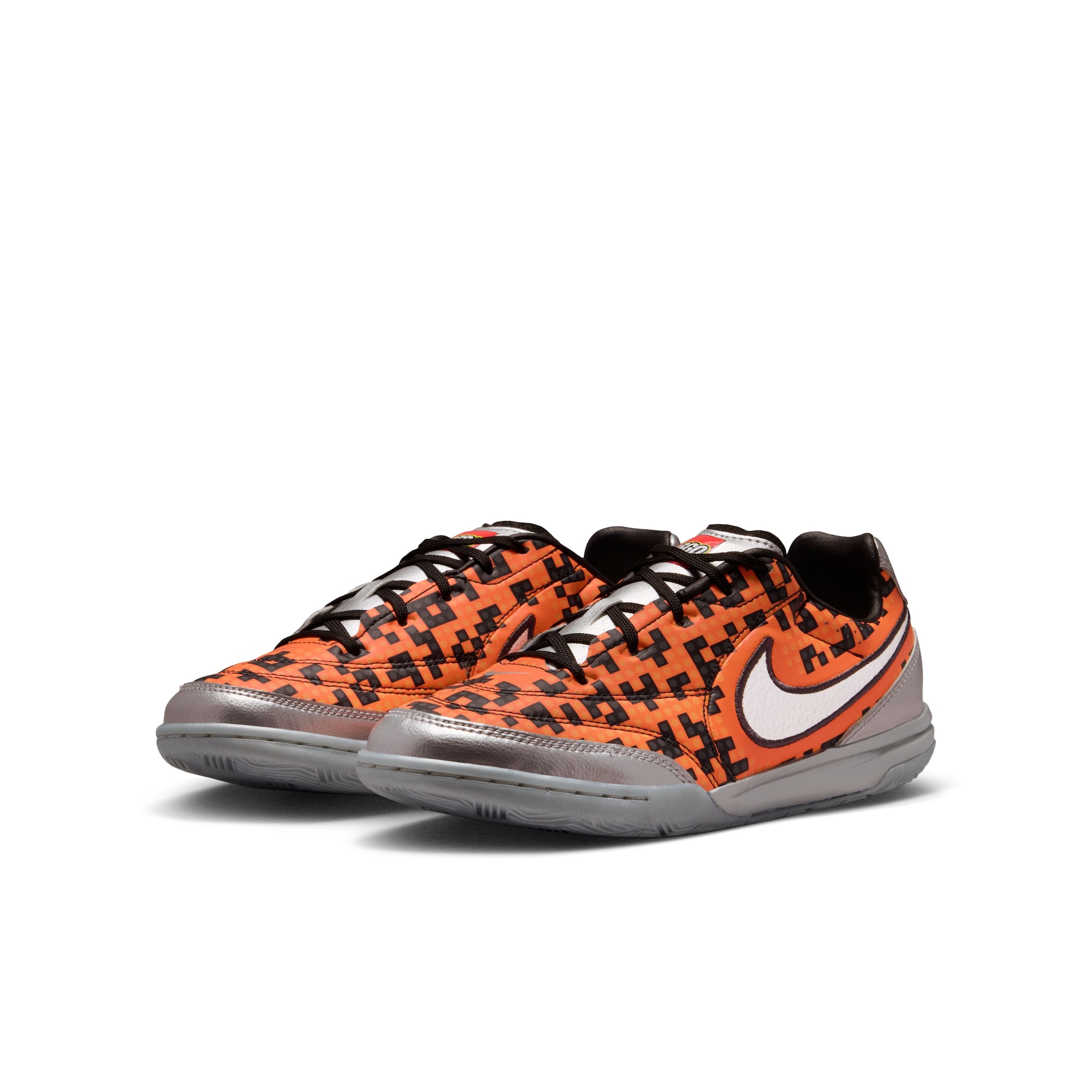Chuteira Futsal Nike Tiempo Street Gato Nike x LEGO® Collection Infantil - Foto 5