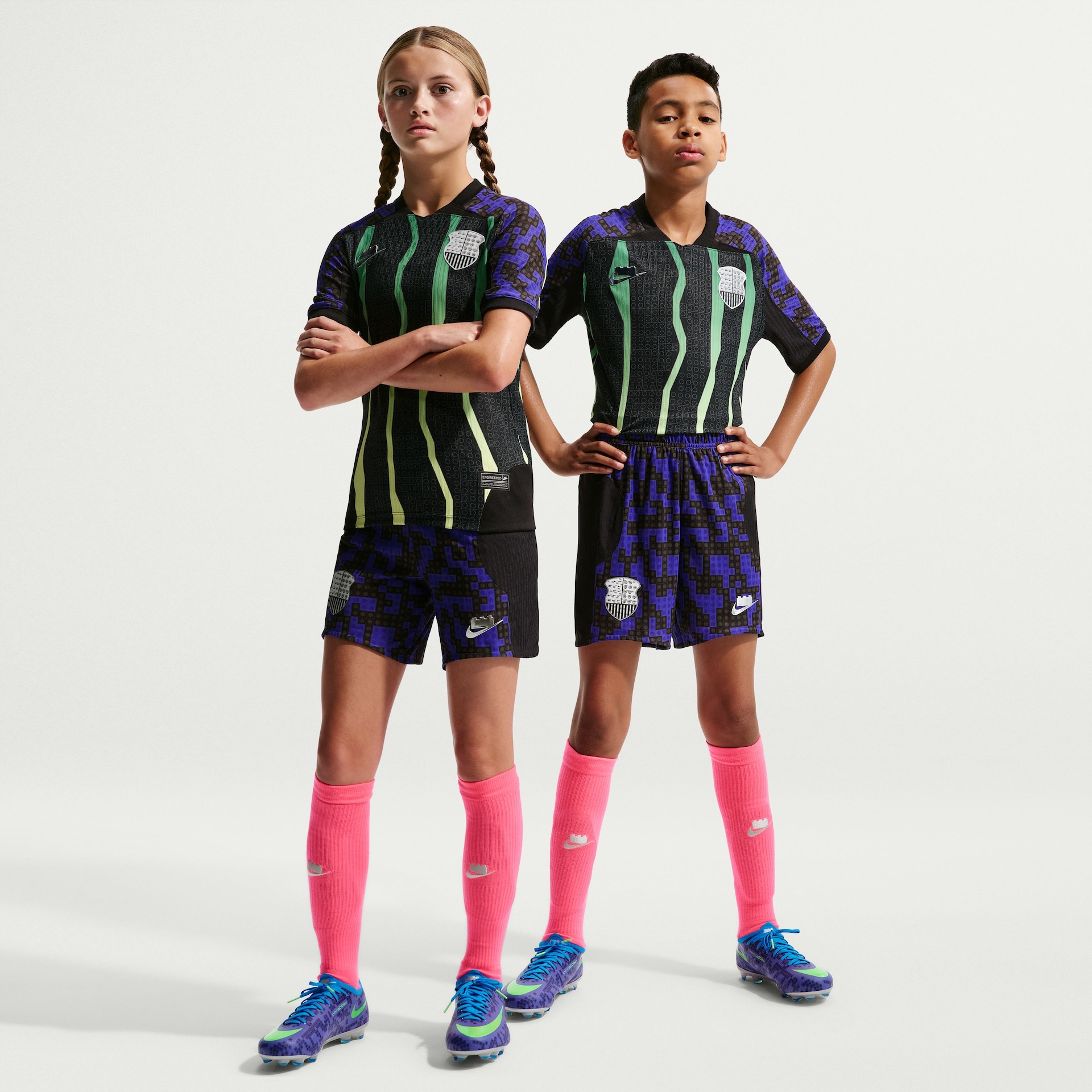 Imagem principal de Shorts Camiseta Nike x LEGO® Collection Aerofit Infantil