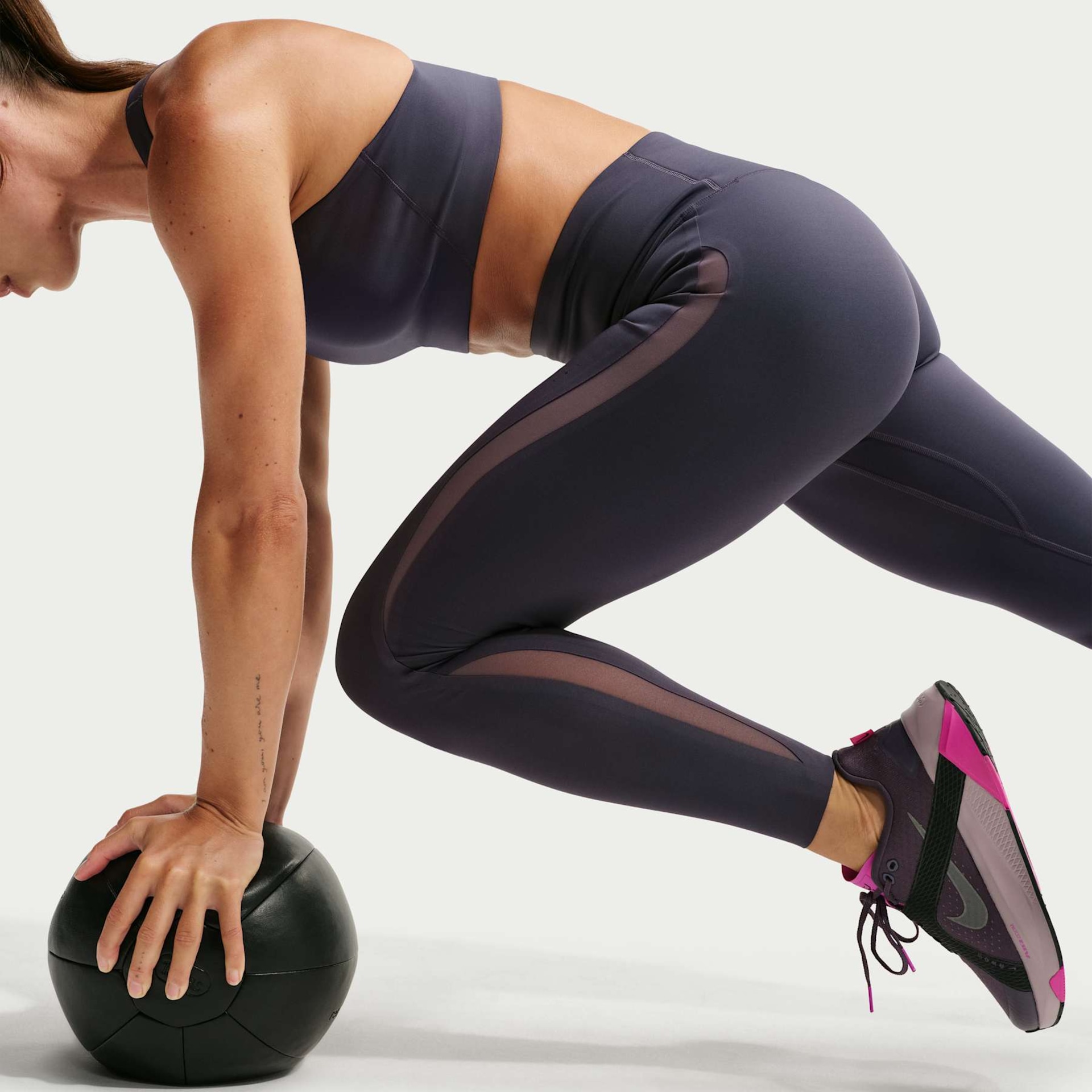Legging Dri-FIT Nike Universa Mesh Feminina - Foto 4
