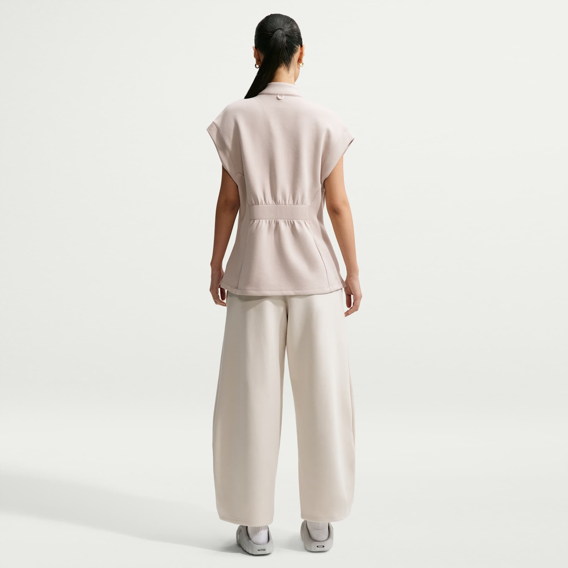 Túnica Dri-FIT Nike 24.7 Soft Knit Feminina - Foto 5