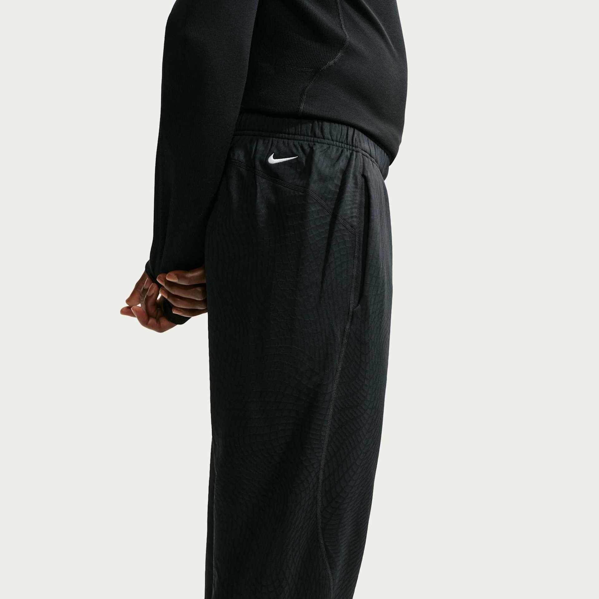 Calça Nike ACG Wolf Grid Masculina - Foto 3