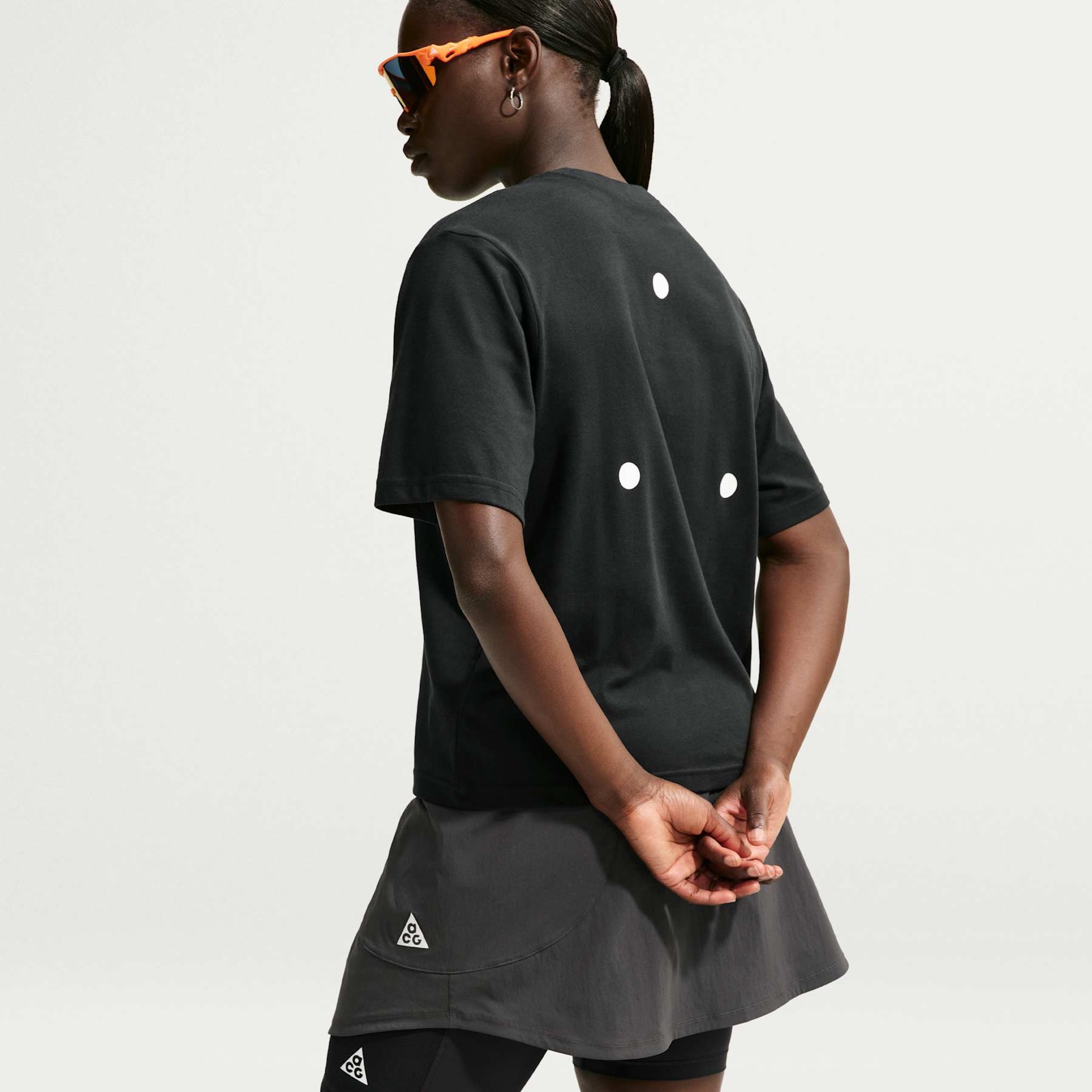 Camiseta Dri-FIT Nike ACG Boxy Hike Labor Reflective Feminina - Foto 3