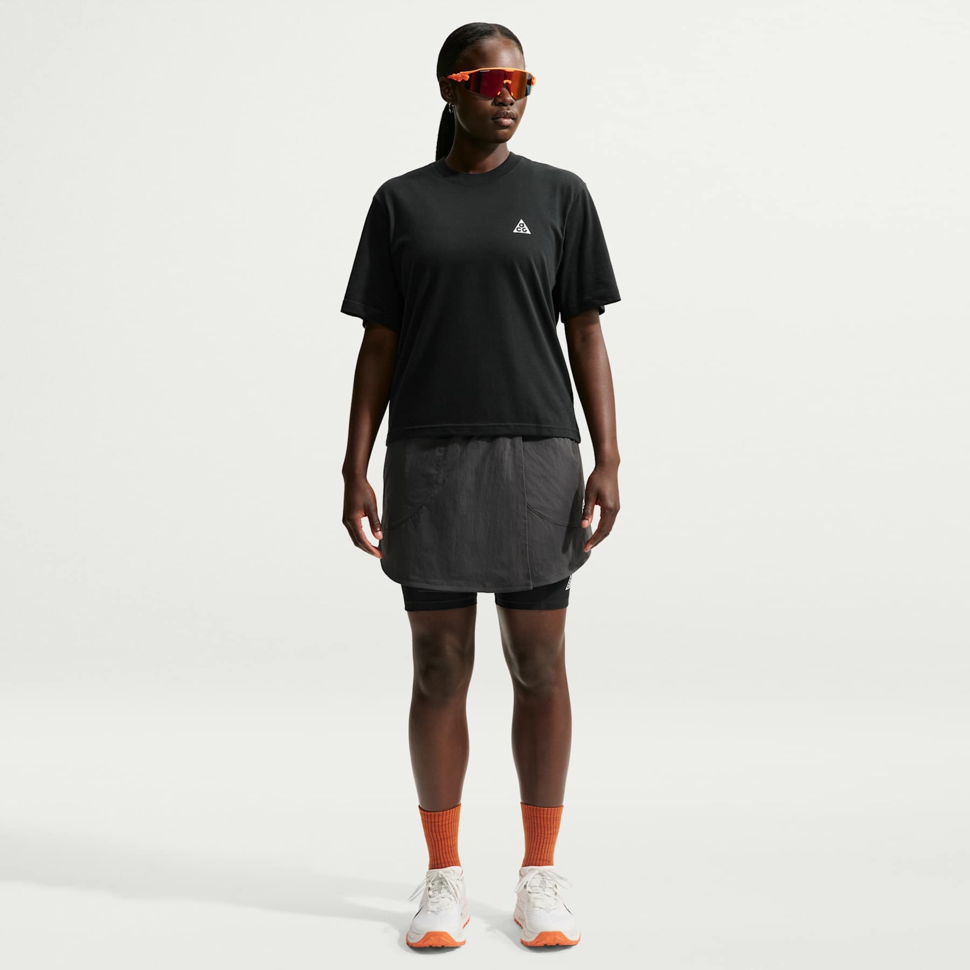 Camiseta Dri-FIT Nike ACG Boxy Hike Labor Reflective Feminina - Foto 4