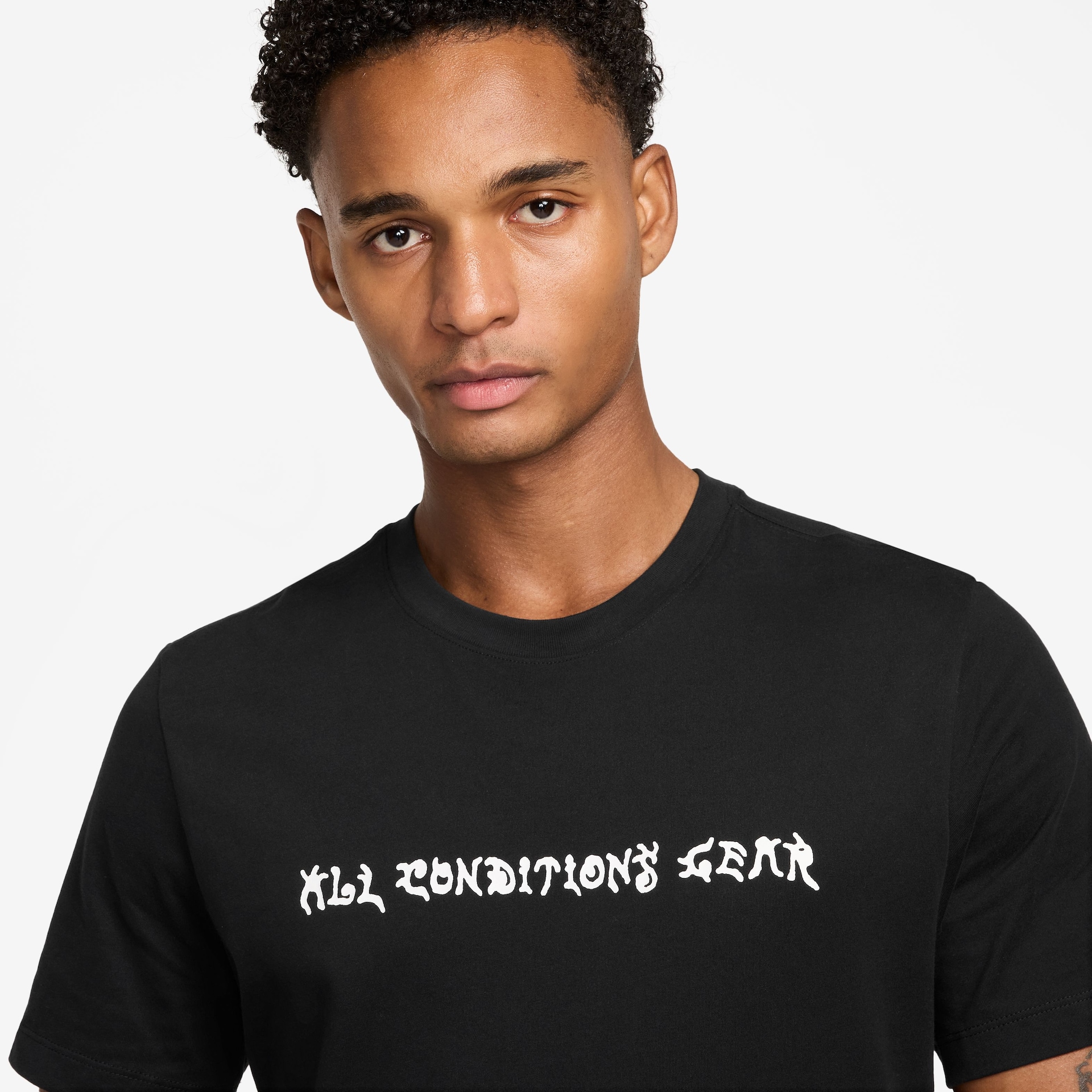 Camiseta Dri-FIT Nike ACG Run Mystery Signal Masculina - Foto 2