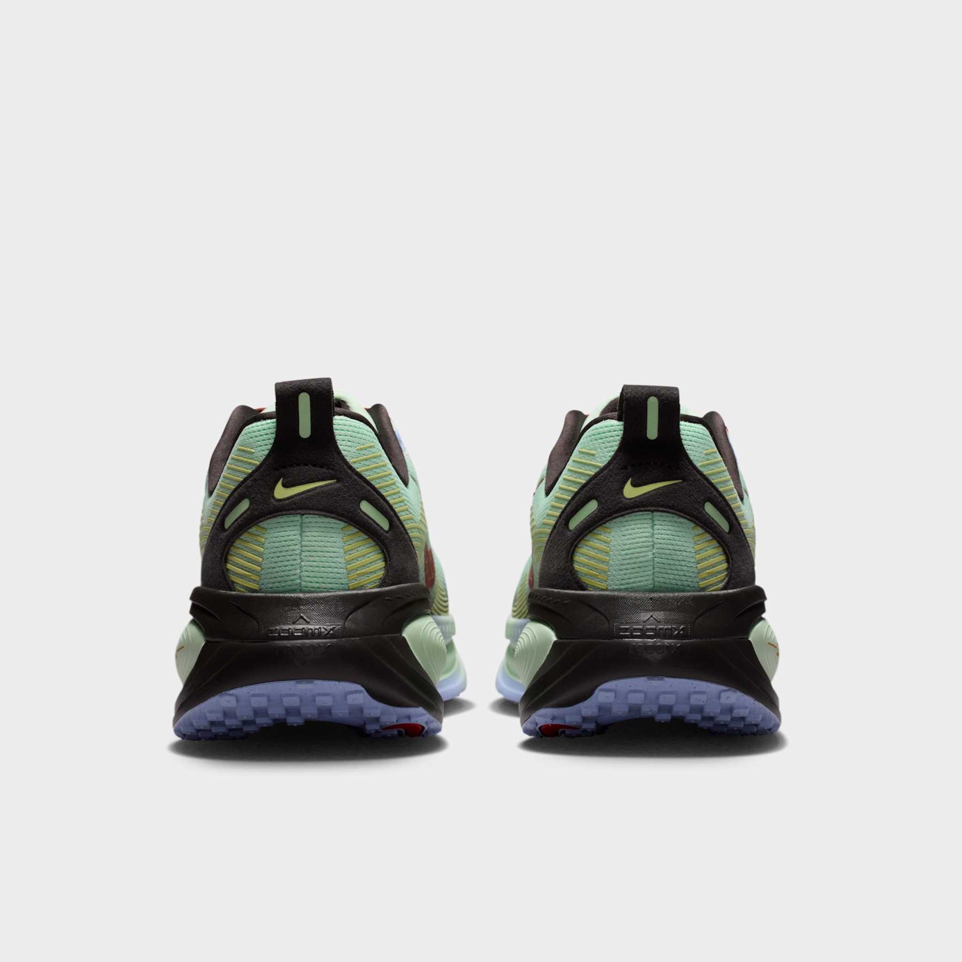 Tênis Nike Vomero 18 SE Masculino - Foto 6