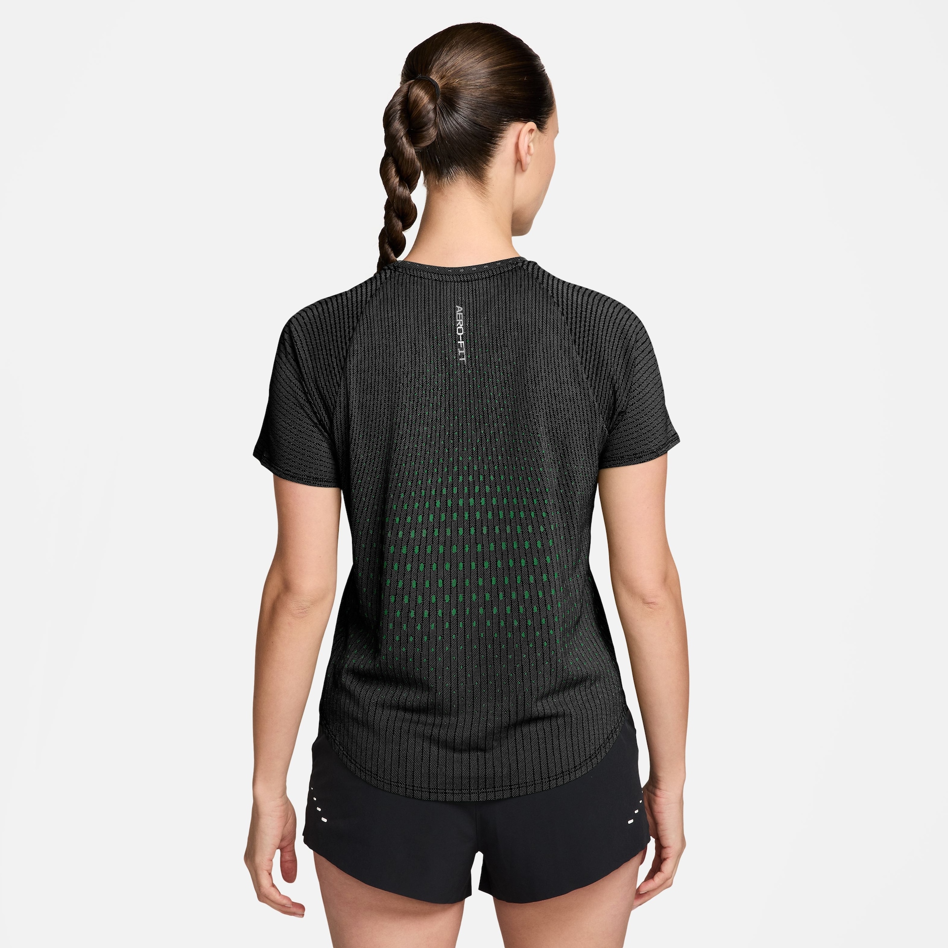 Camiseta Nike Aero-FIT Swift Feminina - Foto 3