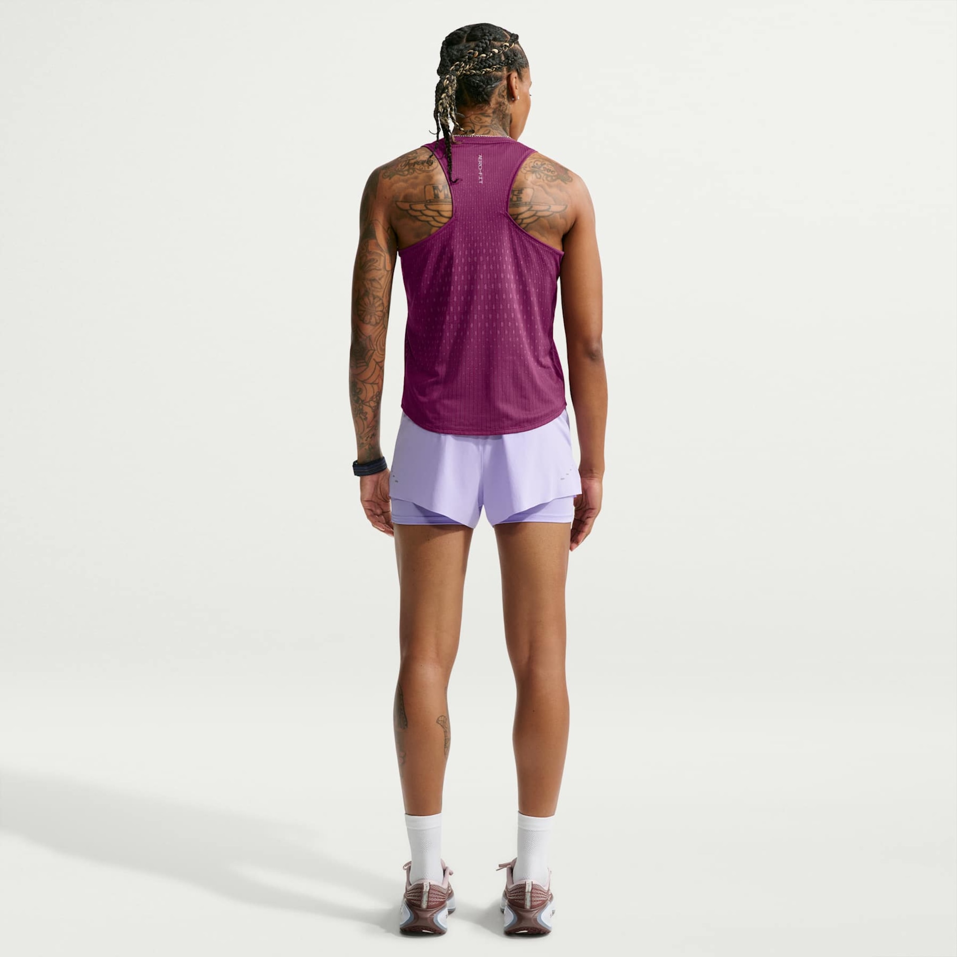 Regata Nike Aero-FIT Swift Feminina - Foto 5
