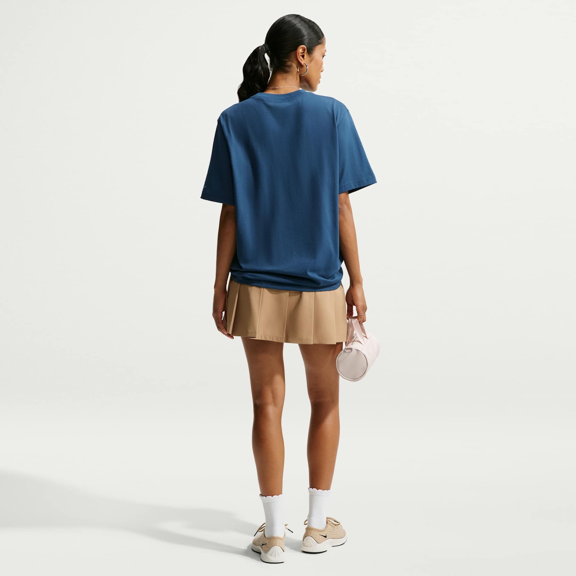 Camiseta Nike Sportswear VGPX Feminina - Foto 5