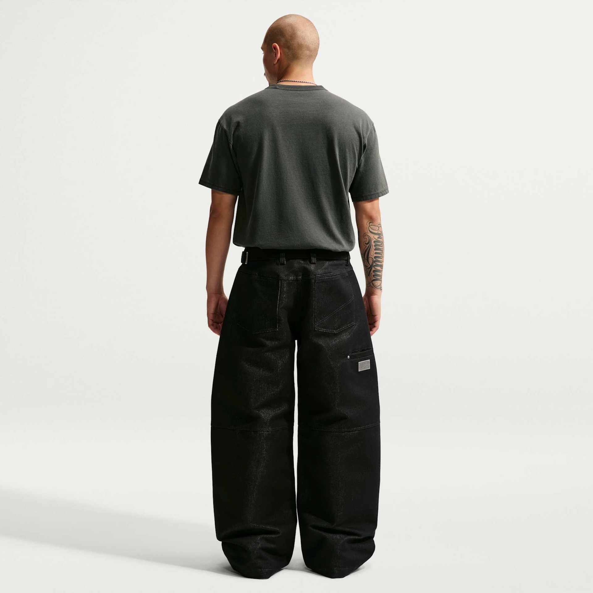 Camiseta Nike Sportswear Loose Premium Essentials Unissex - Foto 5