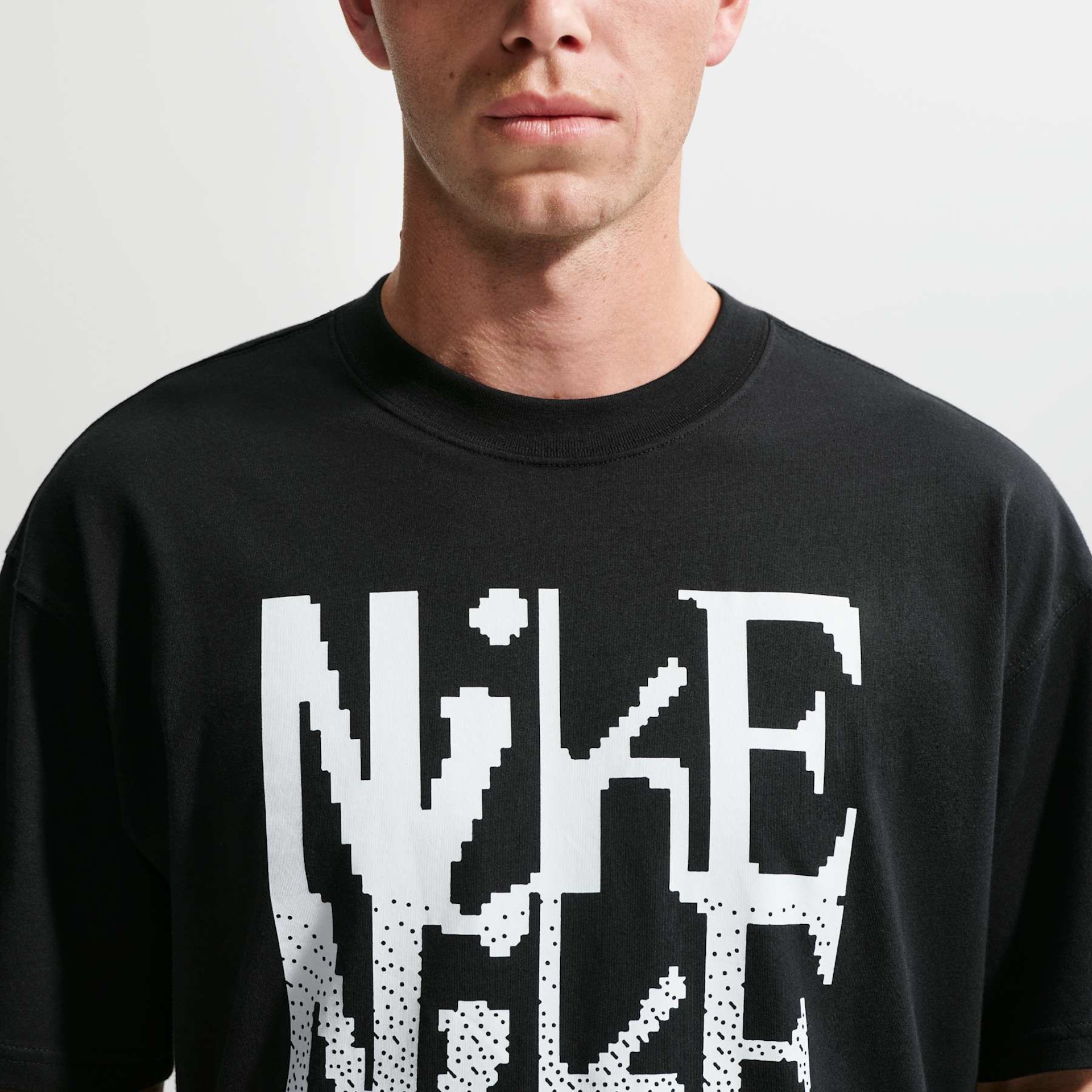 Camiseta Nike Sportswear Loose Unissex - Foto 3