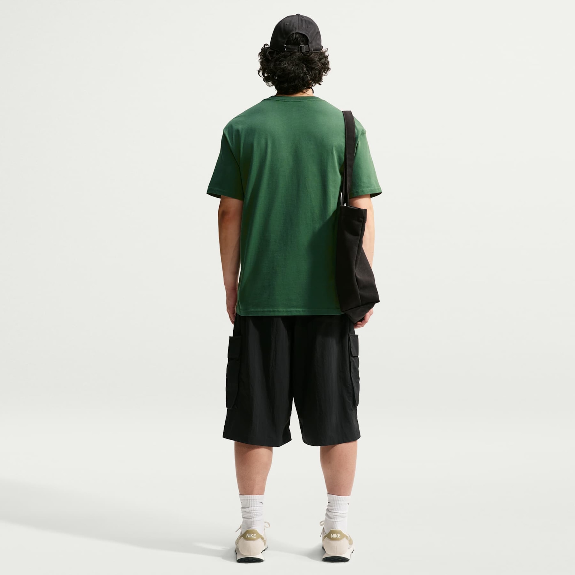 Camiseta Nike Sportswear Loose Basketball Dunk Unissex - Foto 5