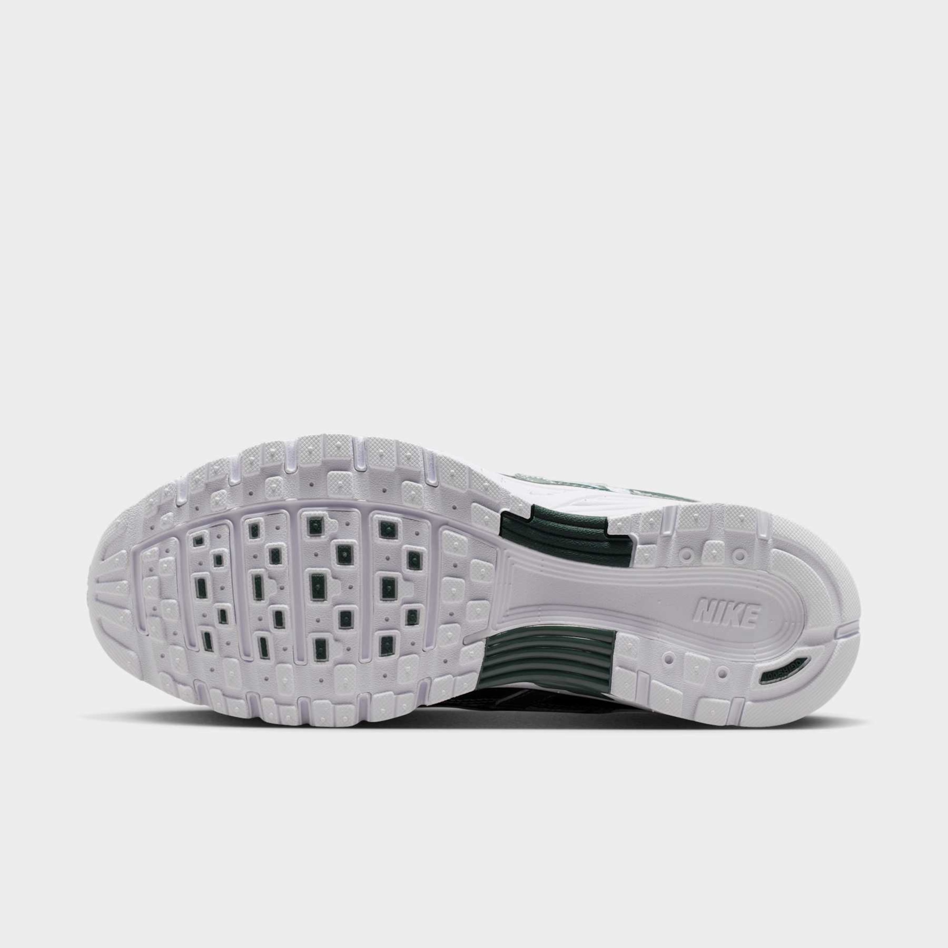 Tênis Nike P-6000 SE Feminino - Foto 2