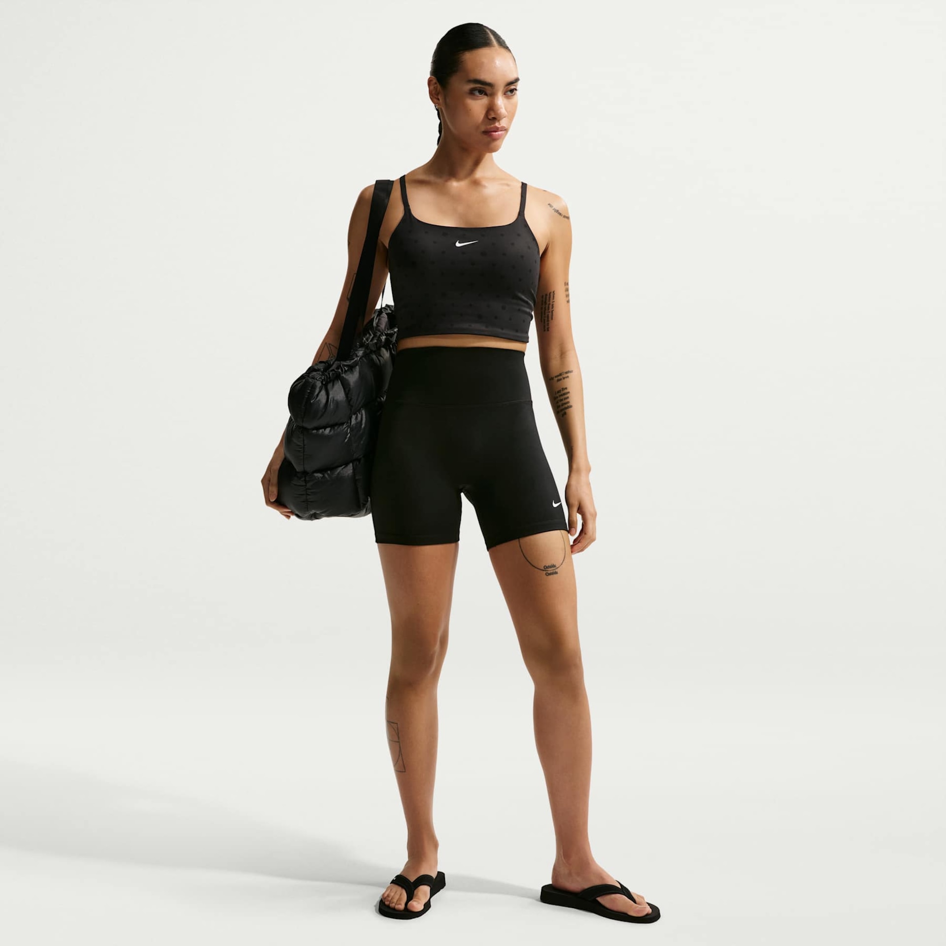 Short Nike Dri-FIT One 5" Feminino - Foto 1