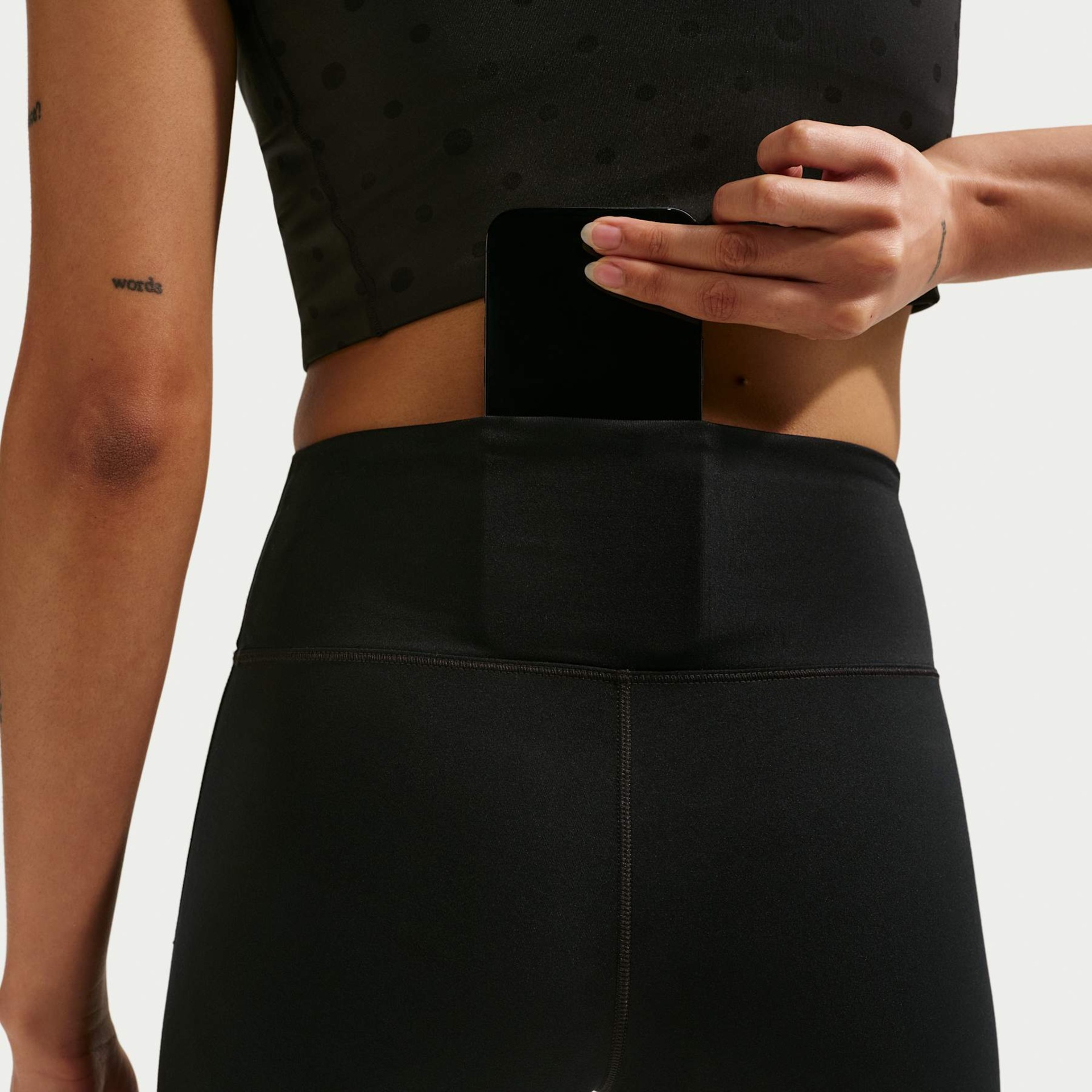 Short Nike Dri-FIT One 5" Feminino - Foto 6