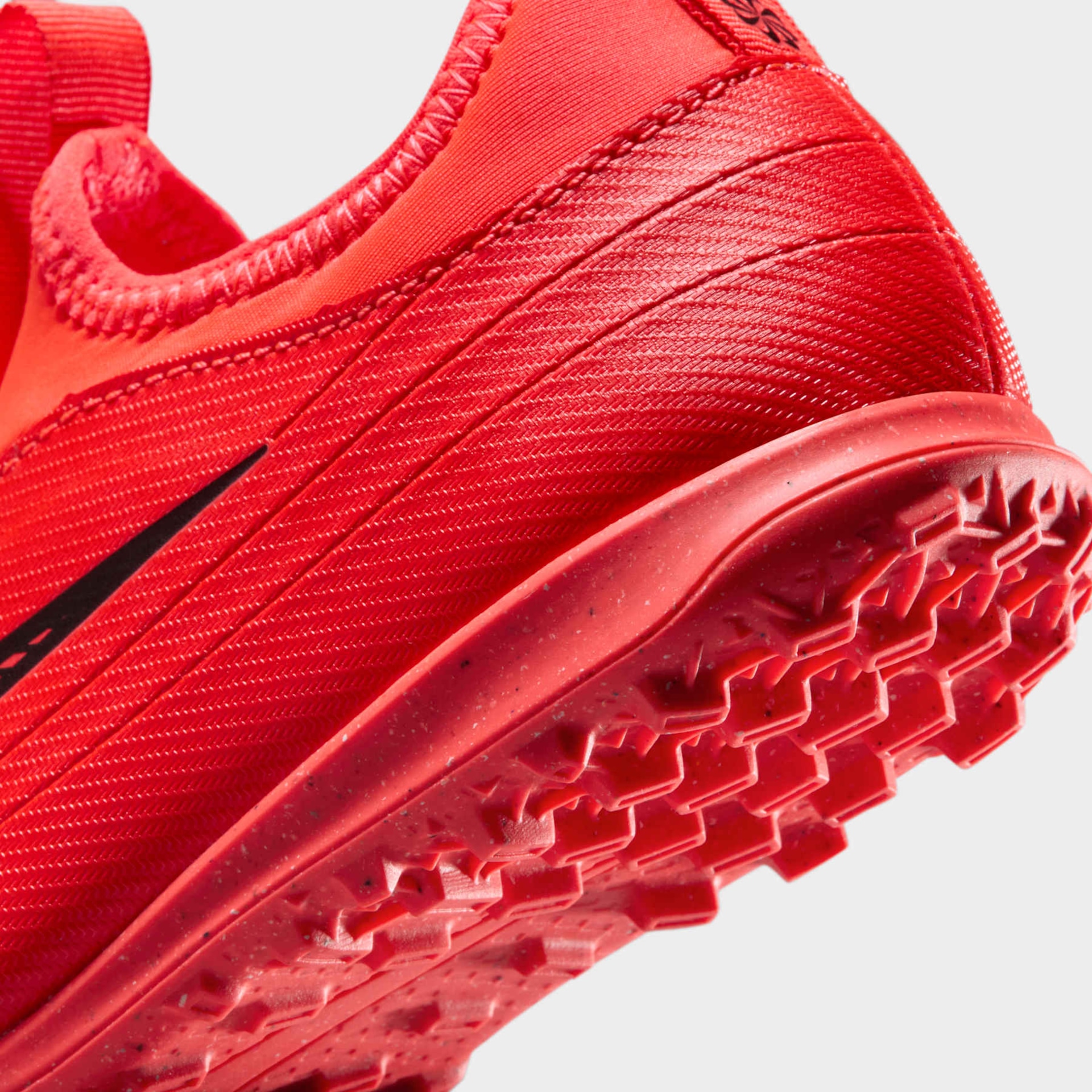 Chuteira Society Nike Mercurial Vapor 17 Club Infantil - Foto 8
