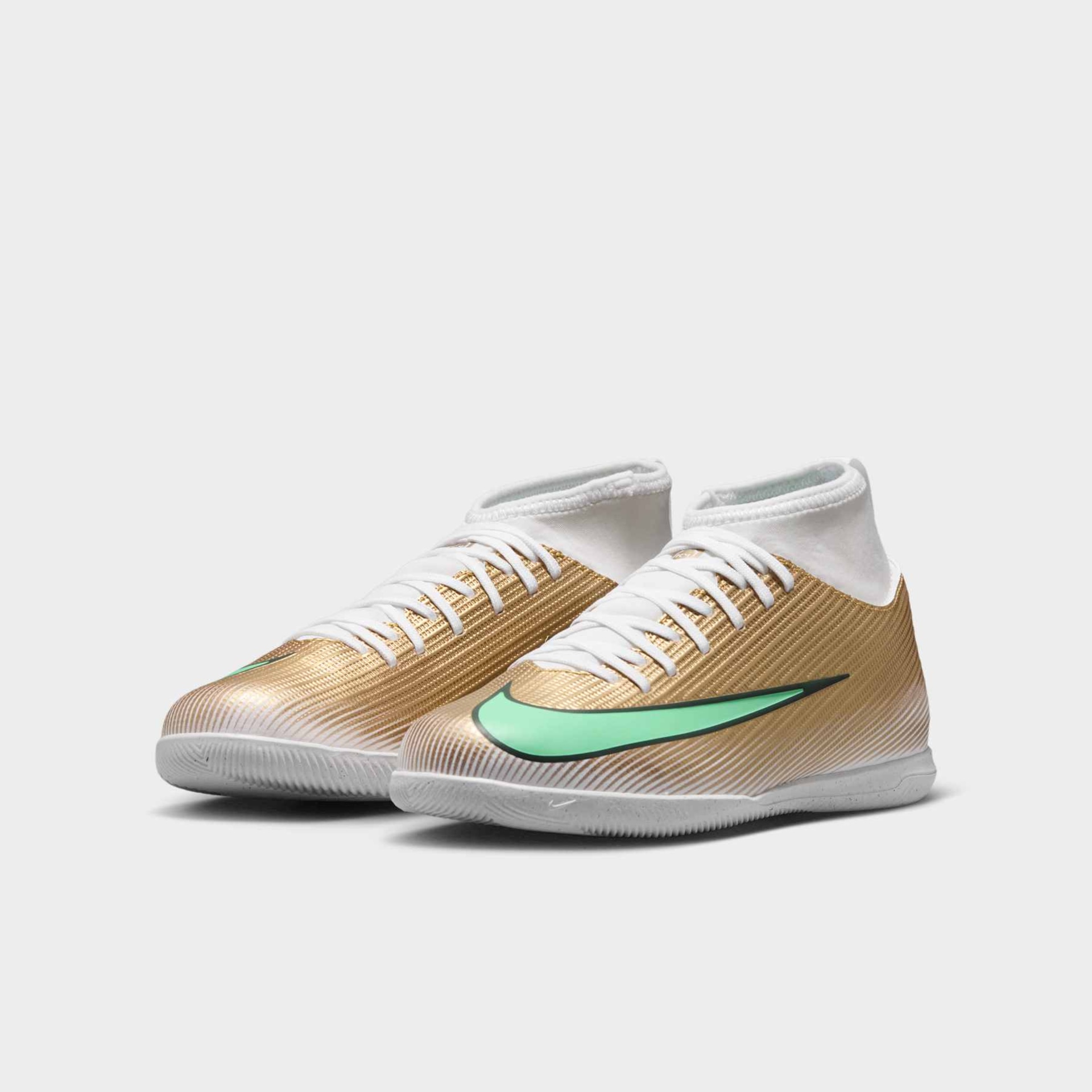 Chuteira Futsal Kyllian Mbappé Nike Mercurial Superfly 11 Club Infantil - Foto 5