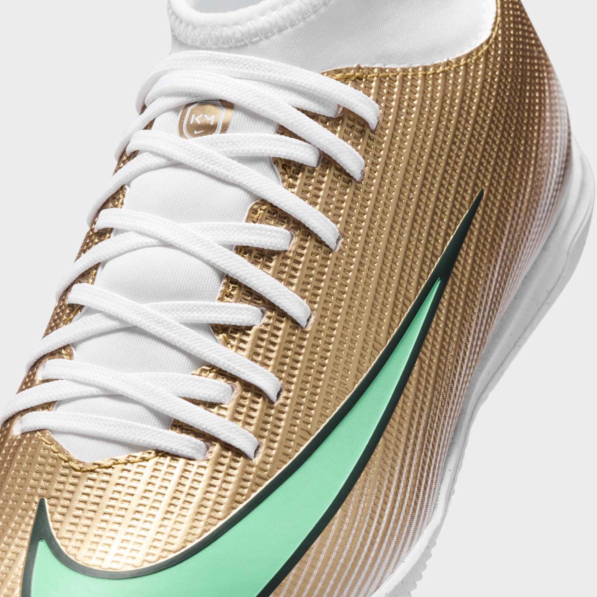 Chuteira Futsal Kyllian Mbappé Nike Mercurial Superfly 11 Club Infantil - Foto 7