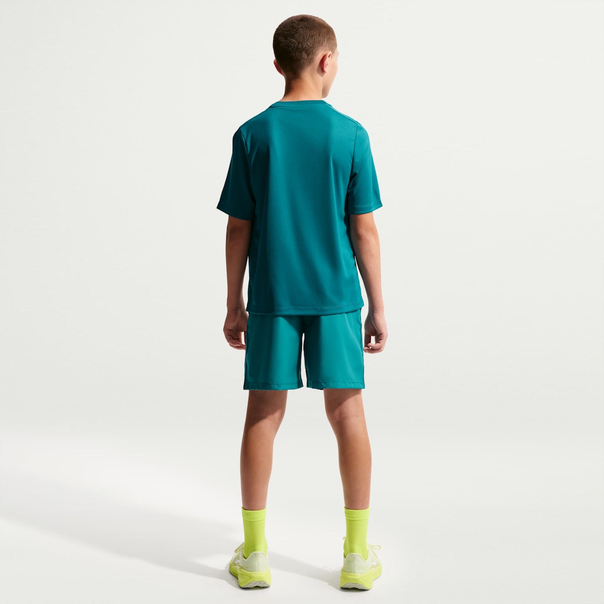 Camiseta Nike Multi Refresh Infantil - Foto 5