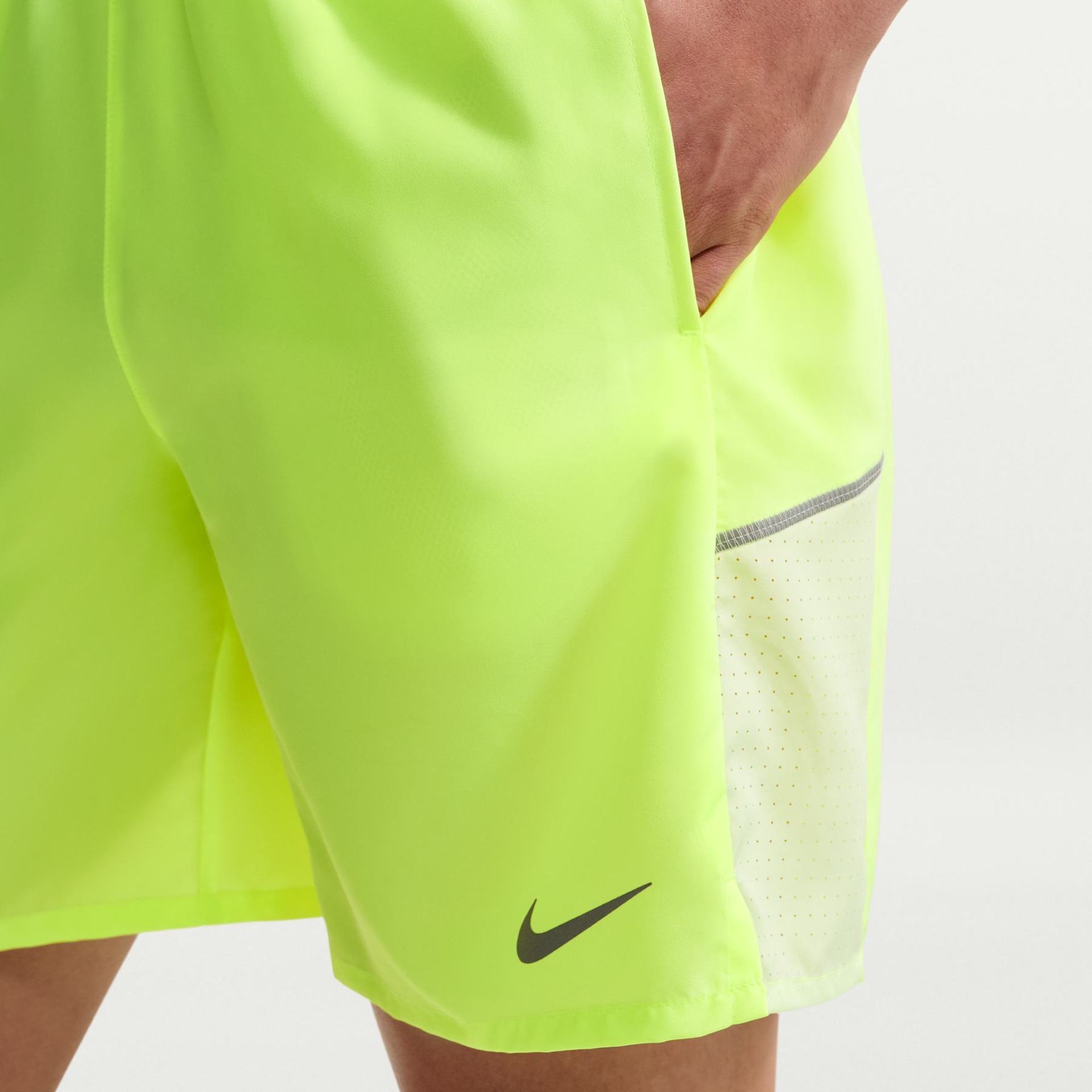Shorts Dri-FIT Nike Miler Masculino - Foto 6