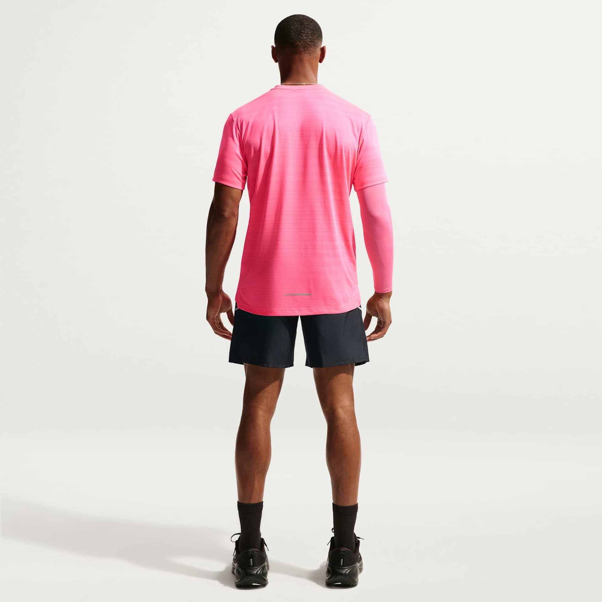 Shorts Dri-FIT Nike Miler Masculino - Foto 5