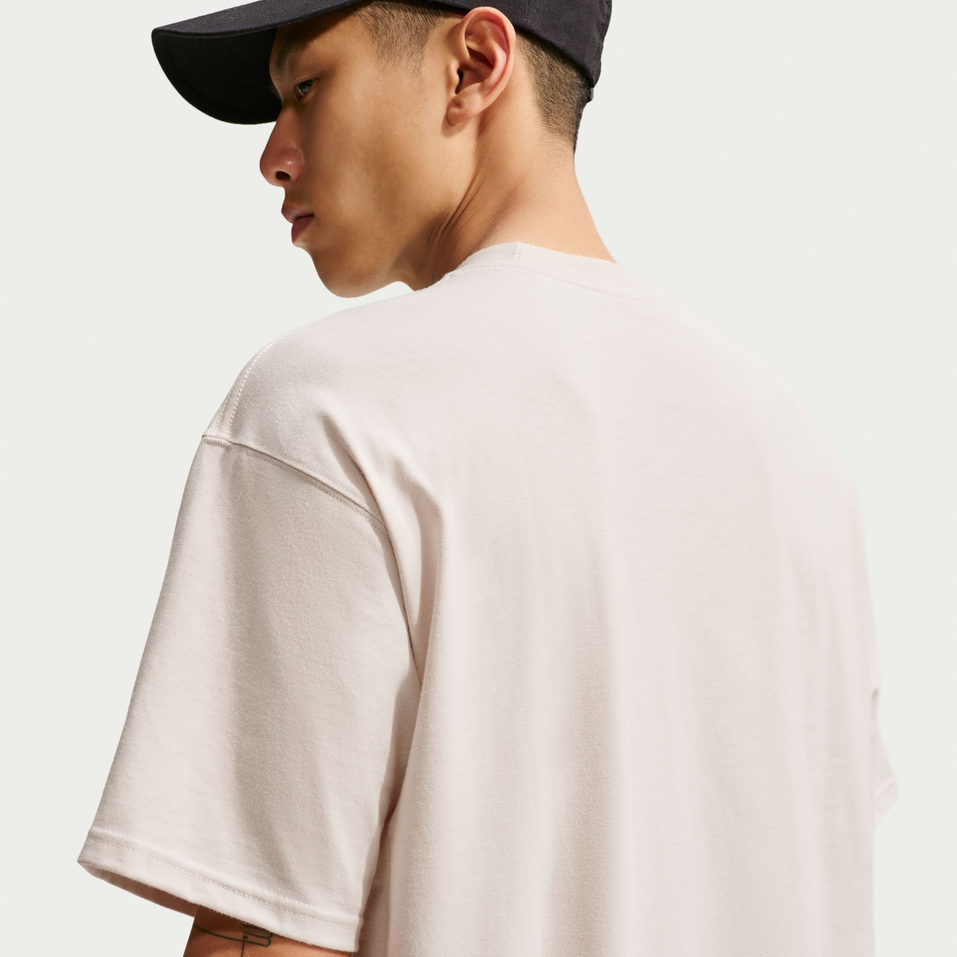 Camiseta Nike SB Logo Fill Unissex - Foto 4