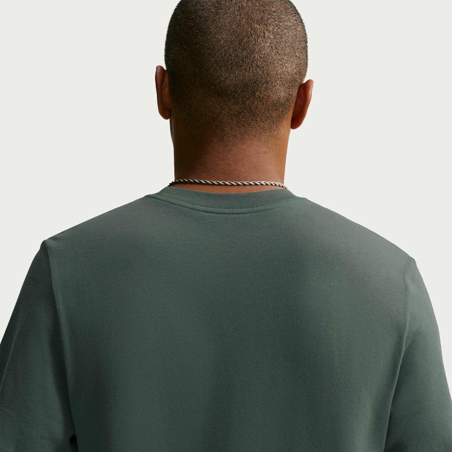 Camiseta Nike Sportswear Club Connect Brand Masculina - Foto 2