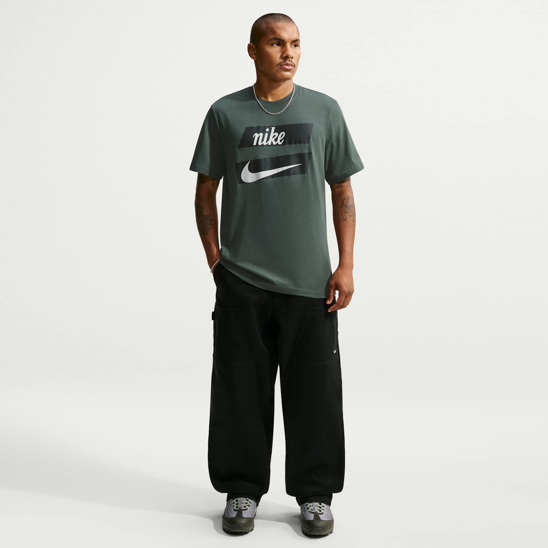 Camiseta Nike Sportswear Club Connect Brand Masculina - Foto 4